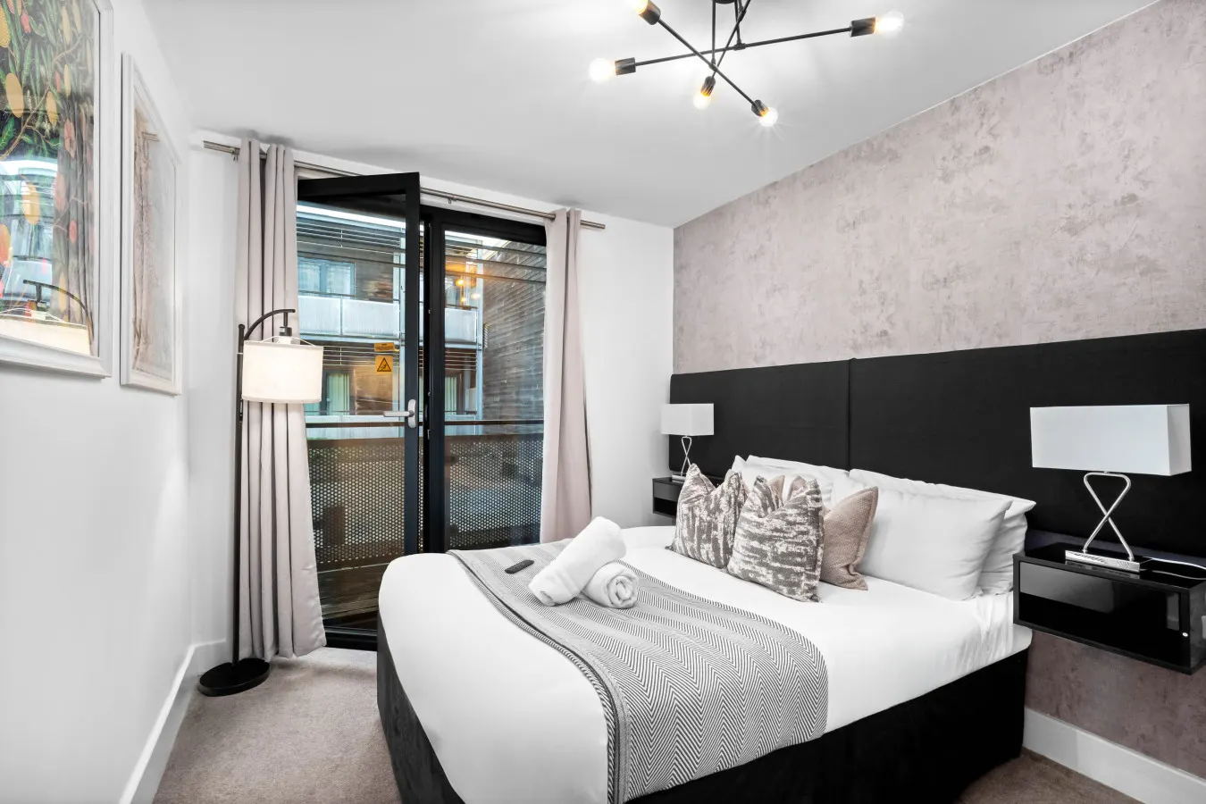 Stylish Arcadian Apartment - Secure Parking - Balcony — photo 2