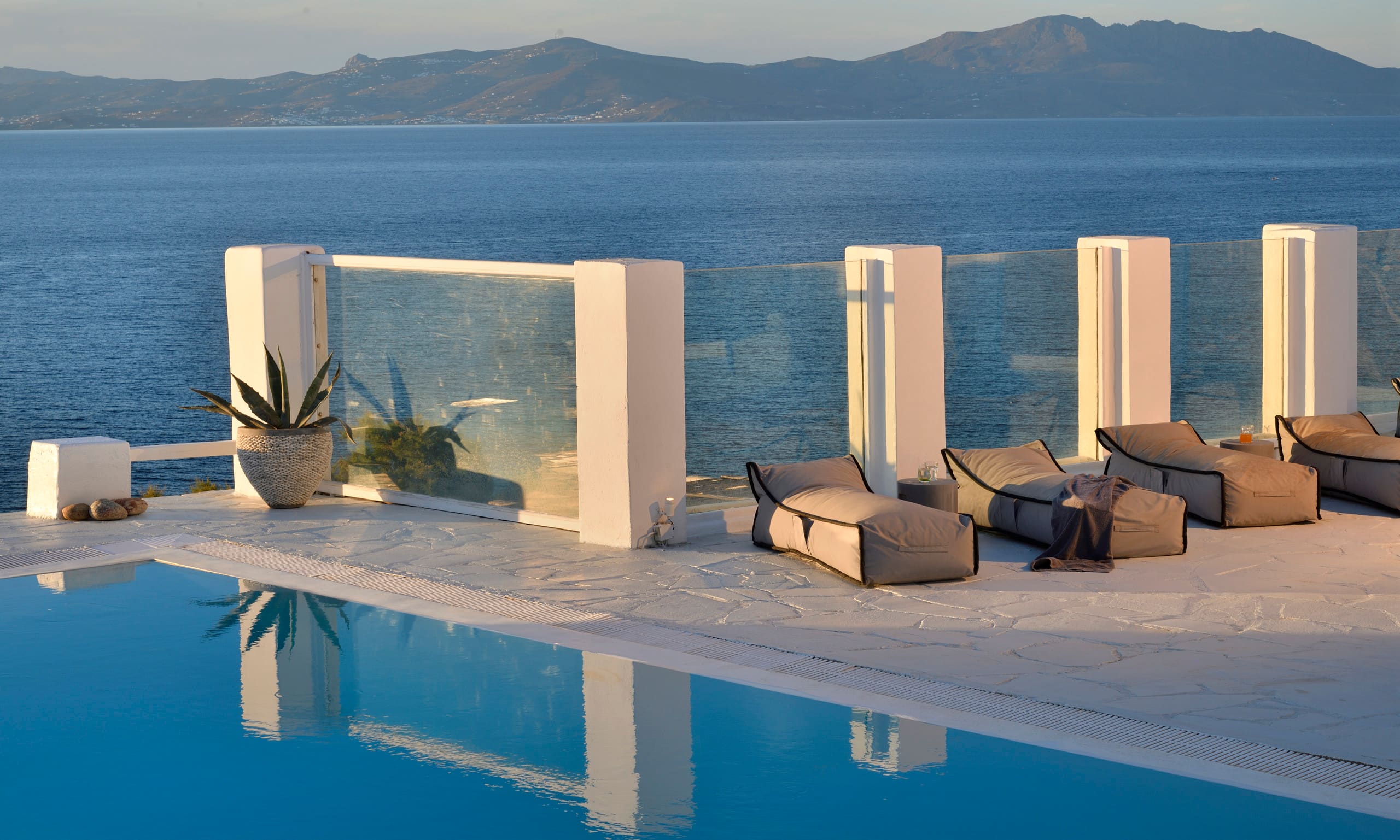 Sunset villa pool-hot tub by CalypsoSunsetVillas 15