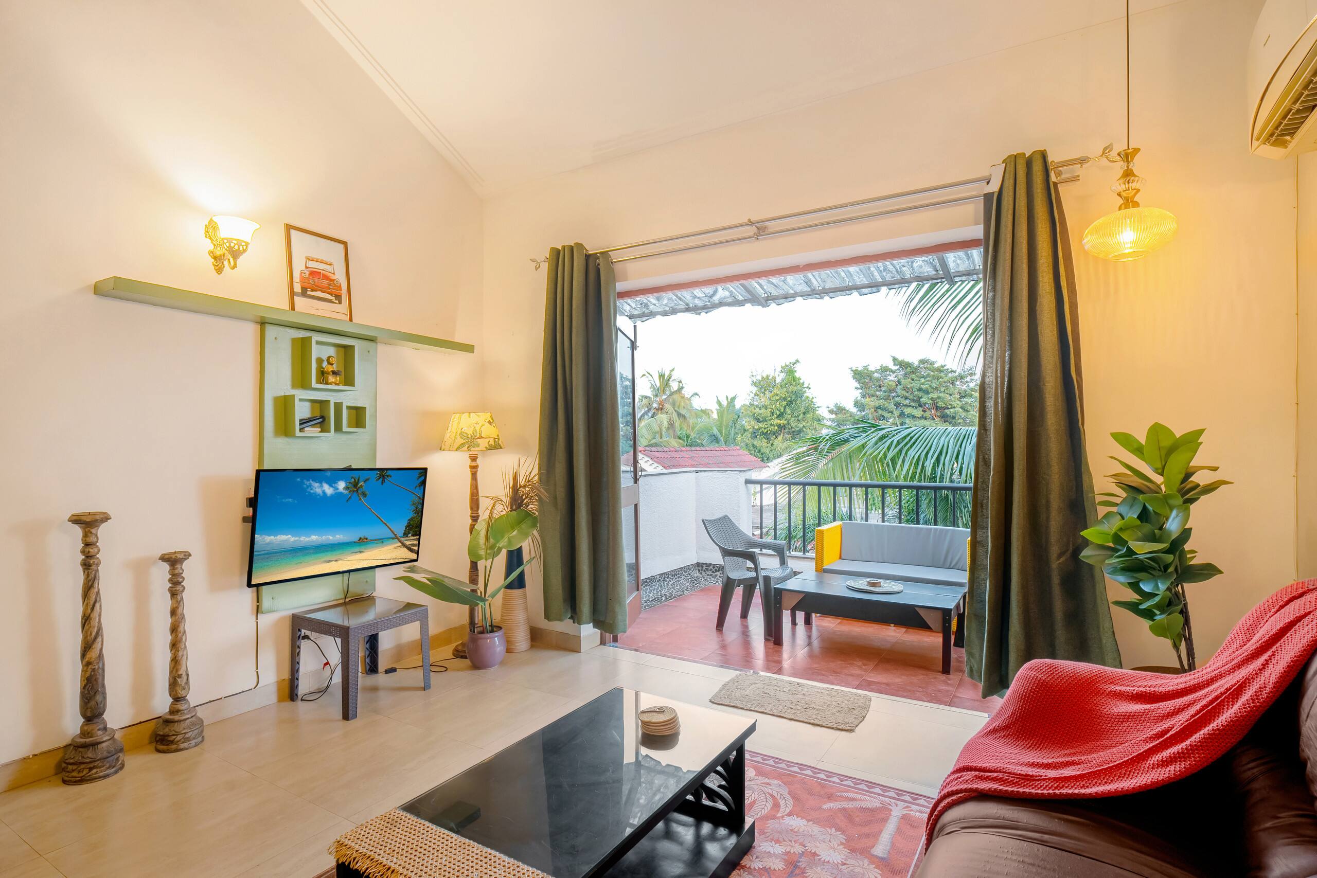 2BHK Penthouse w/ Pool & Balcony, 5min to Thalassa 29