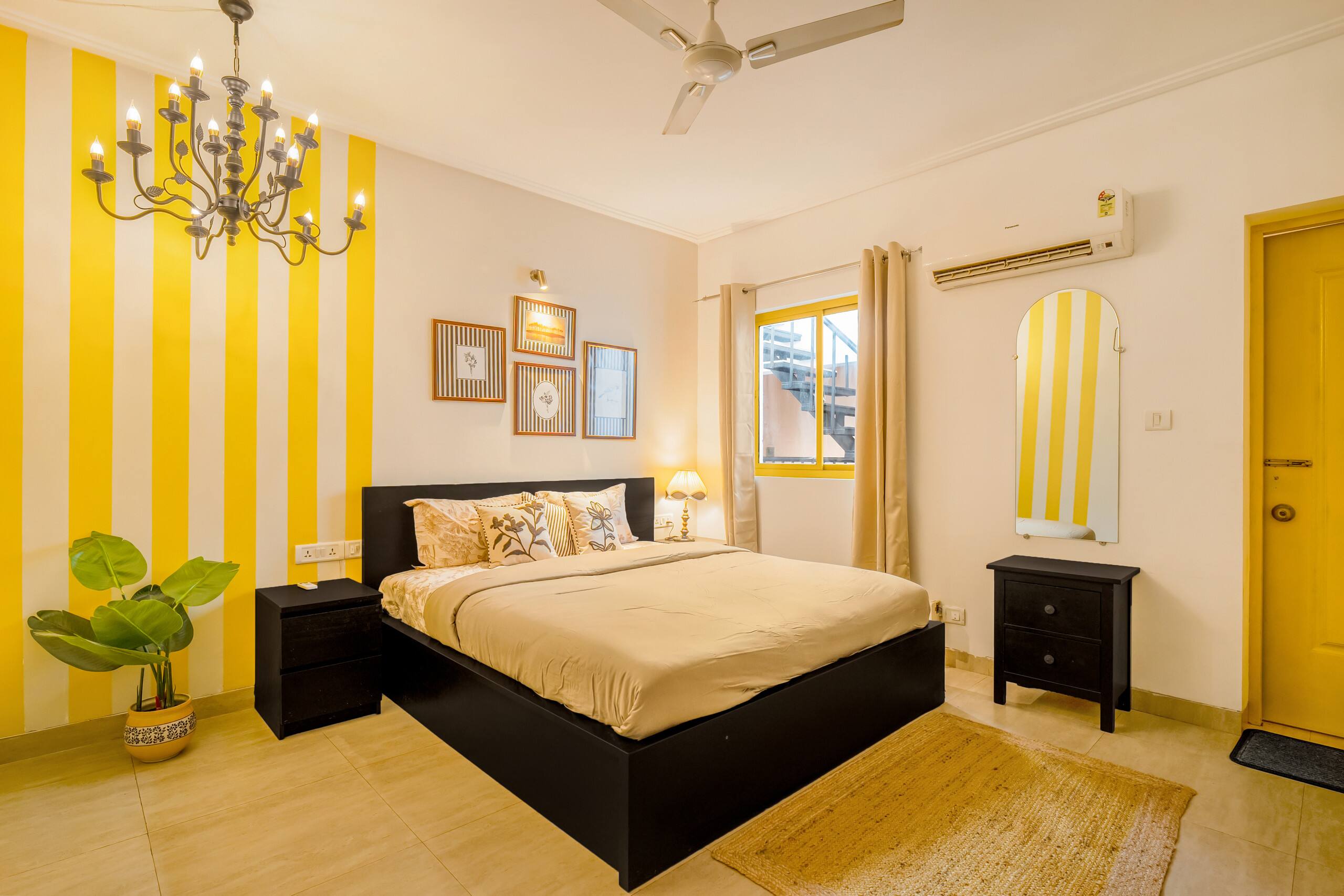 2BHK Penthouse w/ Pool & Balcony, 5min to Thalassa 10