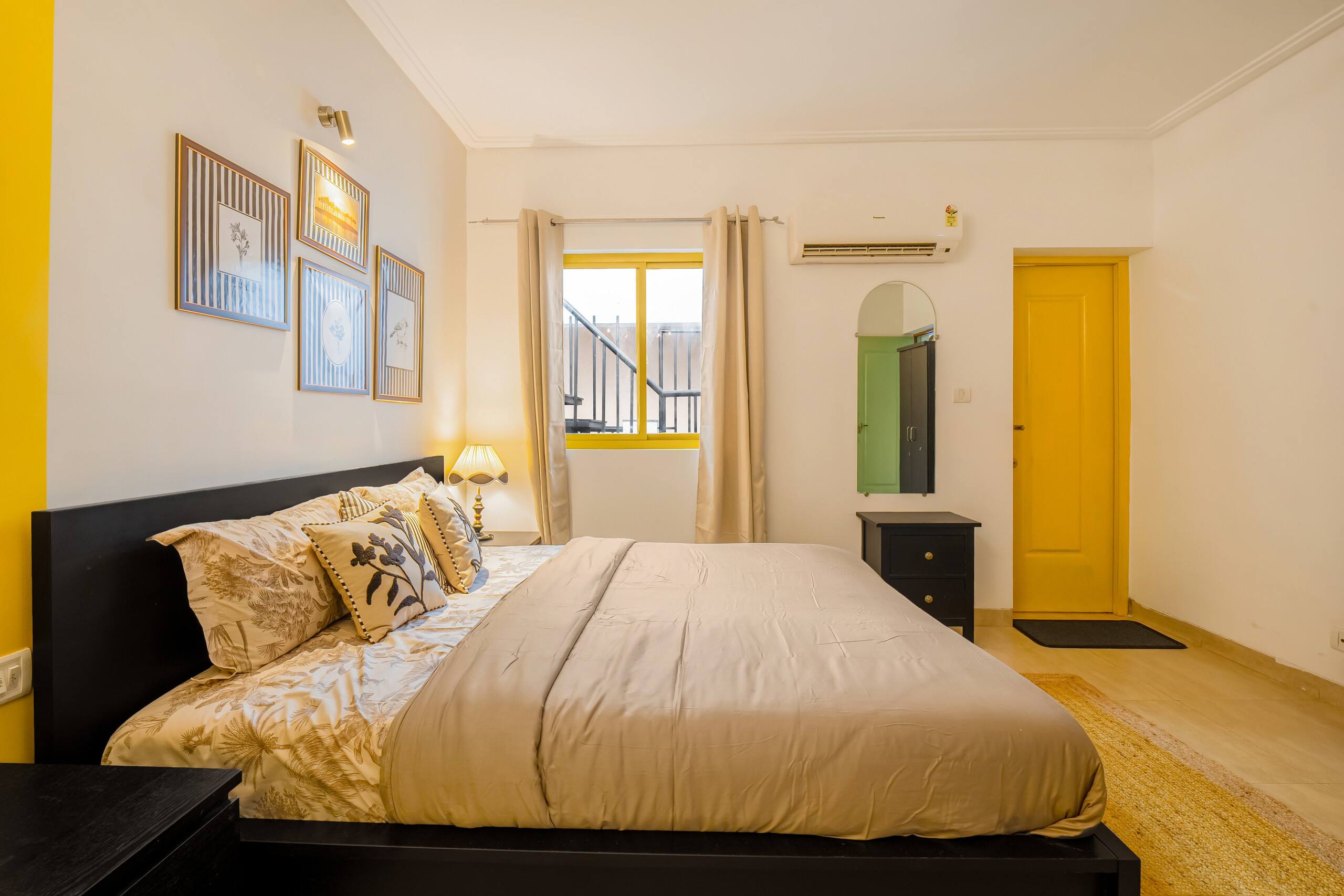 2BHK Penthouse w/ Pool & Balcony, 5min to Thalassa 12