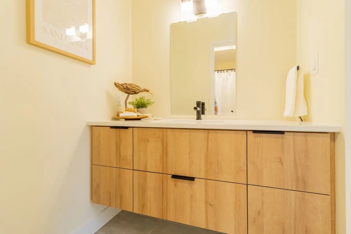 Sandbar Room 206 · The Bend Condo on Main Strip - The Sandbar 206 — photo 2