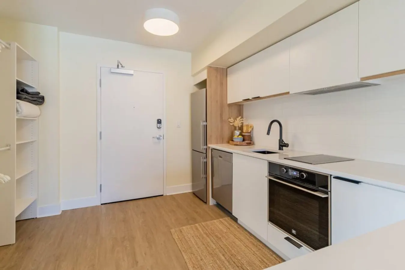 Sandbar Room 206 · The Bend Condo on Main Strip - The Sandbar 206 — photo 4