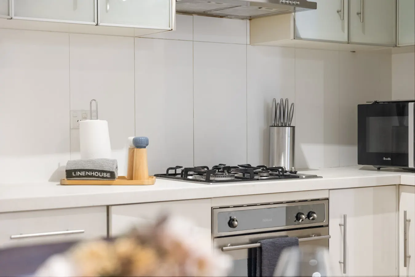 Highlife on Grenfell - 3BR, Wifi, Workspace 9