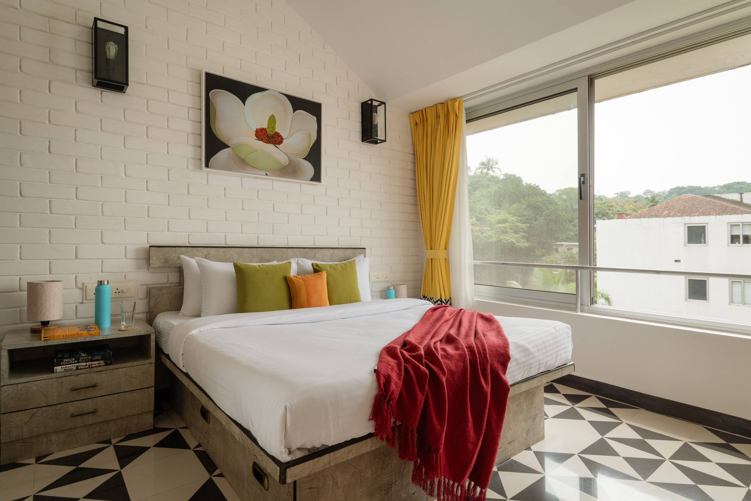 ElArbol | Skylight Apt | WiFI | Ac Balcony — photo 2