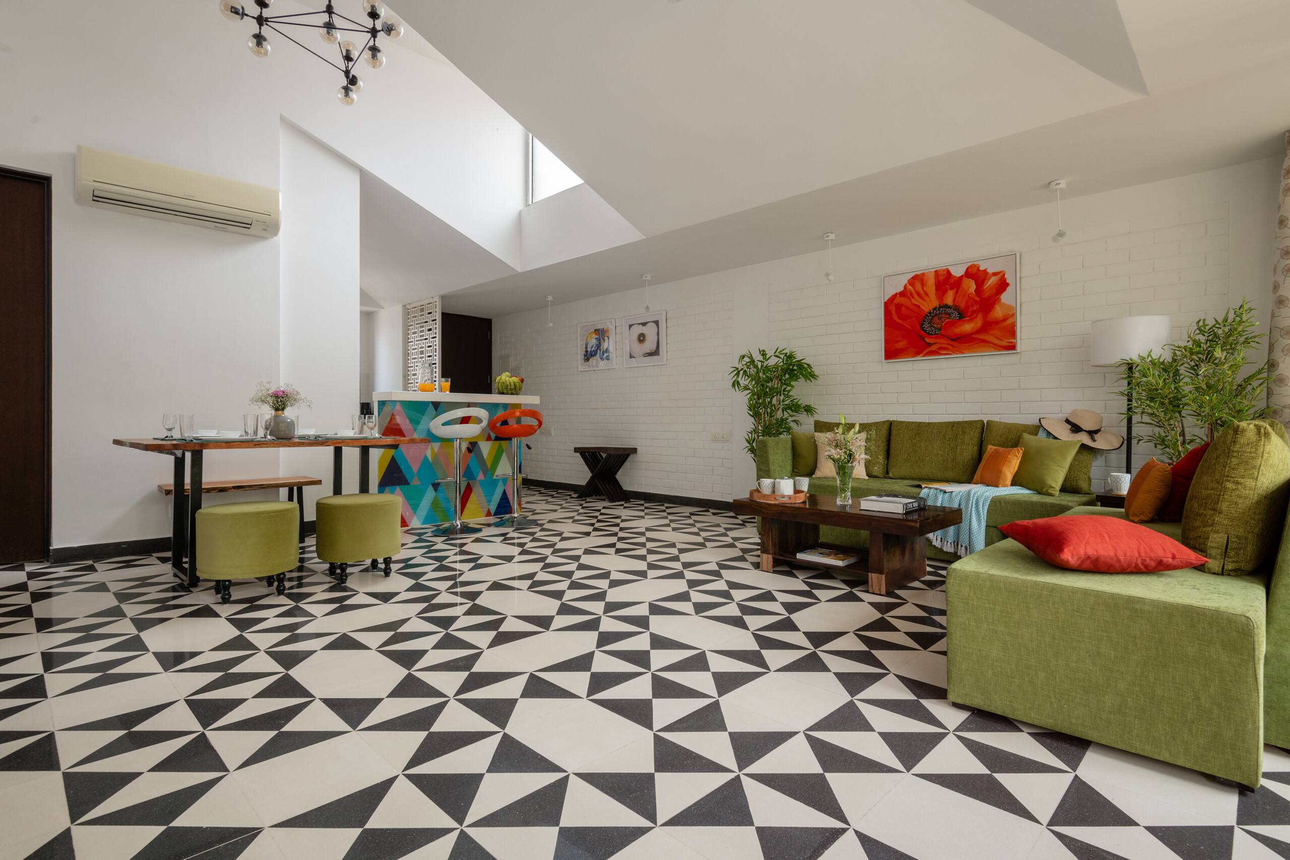 ElArbol | Skylight Apt | WiFI | Ac Balcony 9