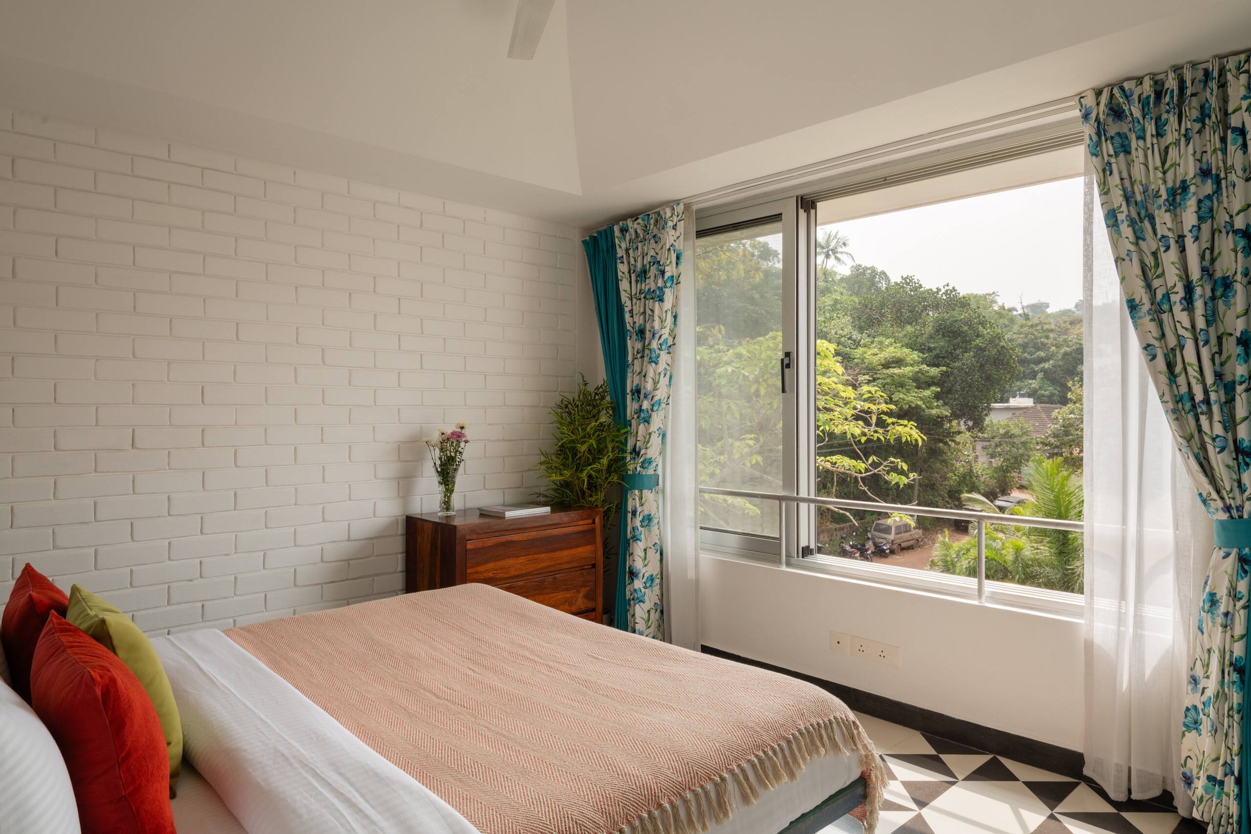 ElArbol | Skylight Apt | WiFI | Ac Balcony 14