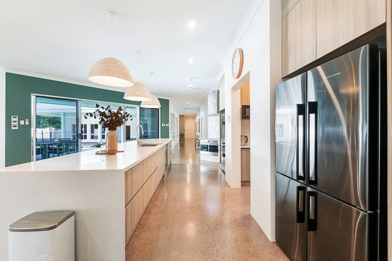 Majestic Manor: Stylish Super Home ~ Pool ~ BBQ 17