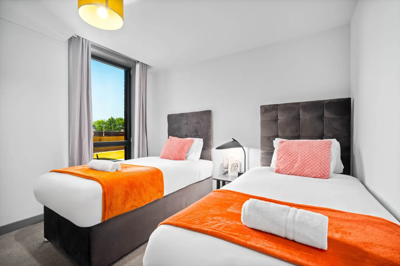 Elegant Two Bedroom Apartment - Fast WiFi - Netflix - Jewellery Quarter 14