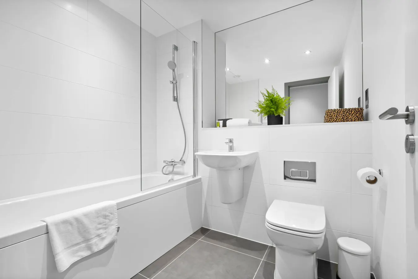 Elegant Two Bedroom Apartment - Fast WiFi - Netflix - Jewellery Quarter — photo 4