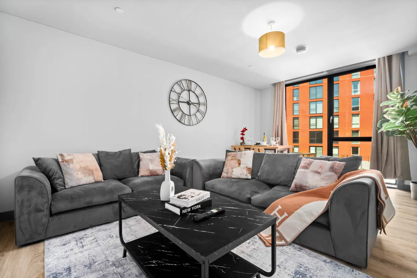 Elegant Two Bedroom Apartment - Fast WiFi - Netflix - Jewellery Quarter 8