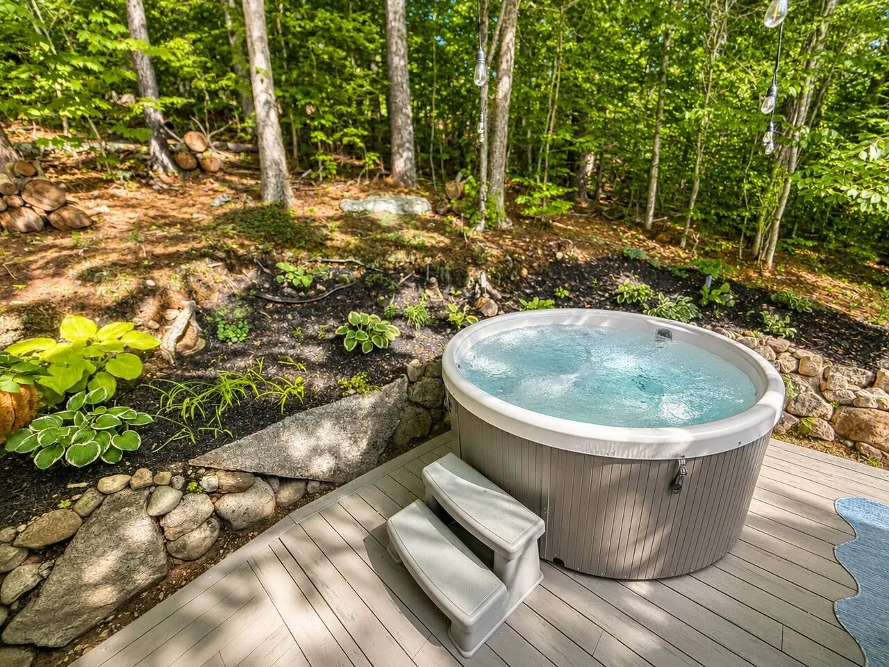 Cozy Cottage Character-hot tub, dogs — photo 2