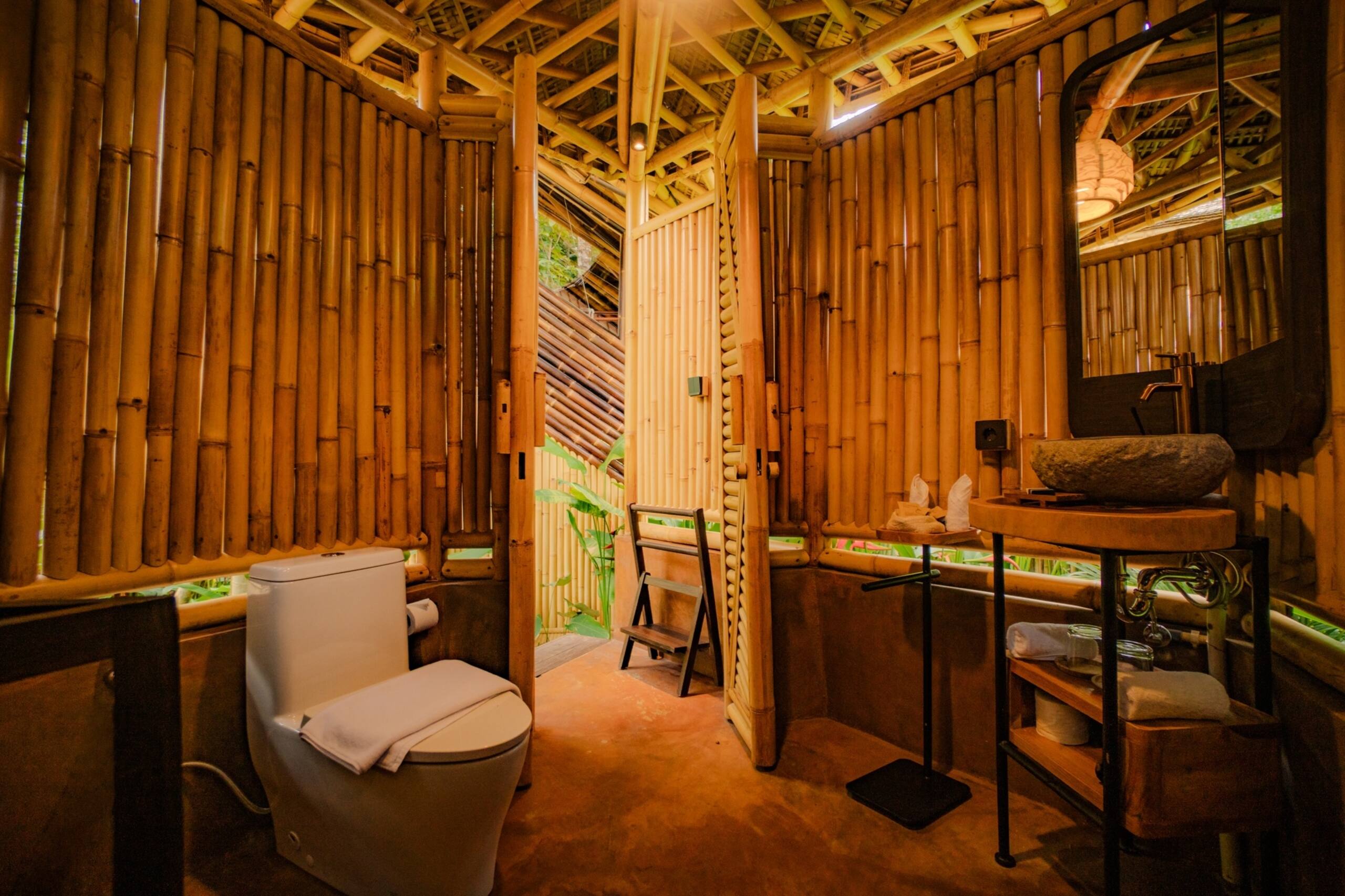 Atamendra-Nature Bamboo Villa in Sidemen 12