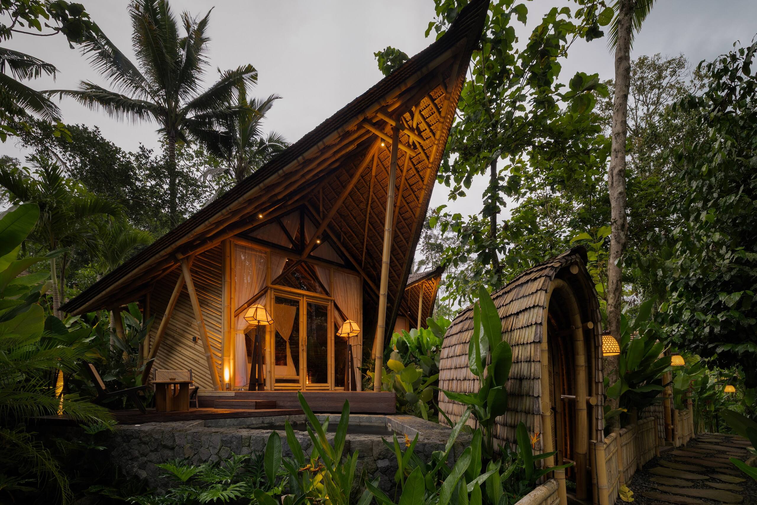 Atamendra-Nature Bamboo Villa in Sidemen