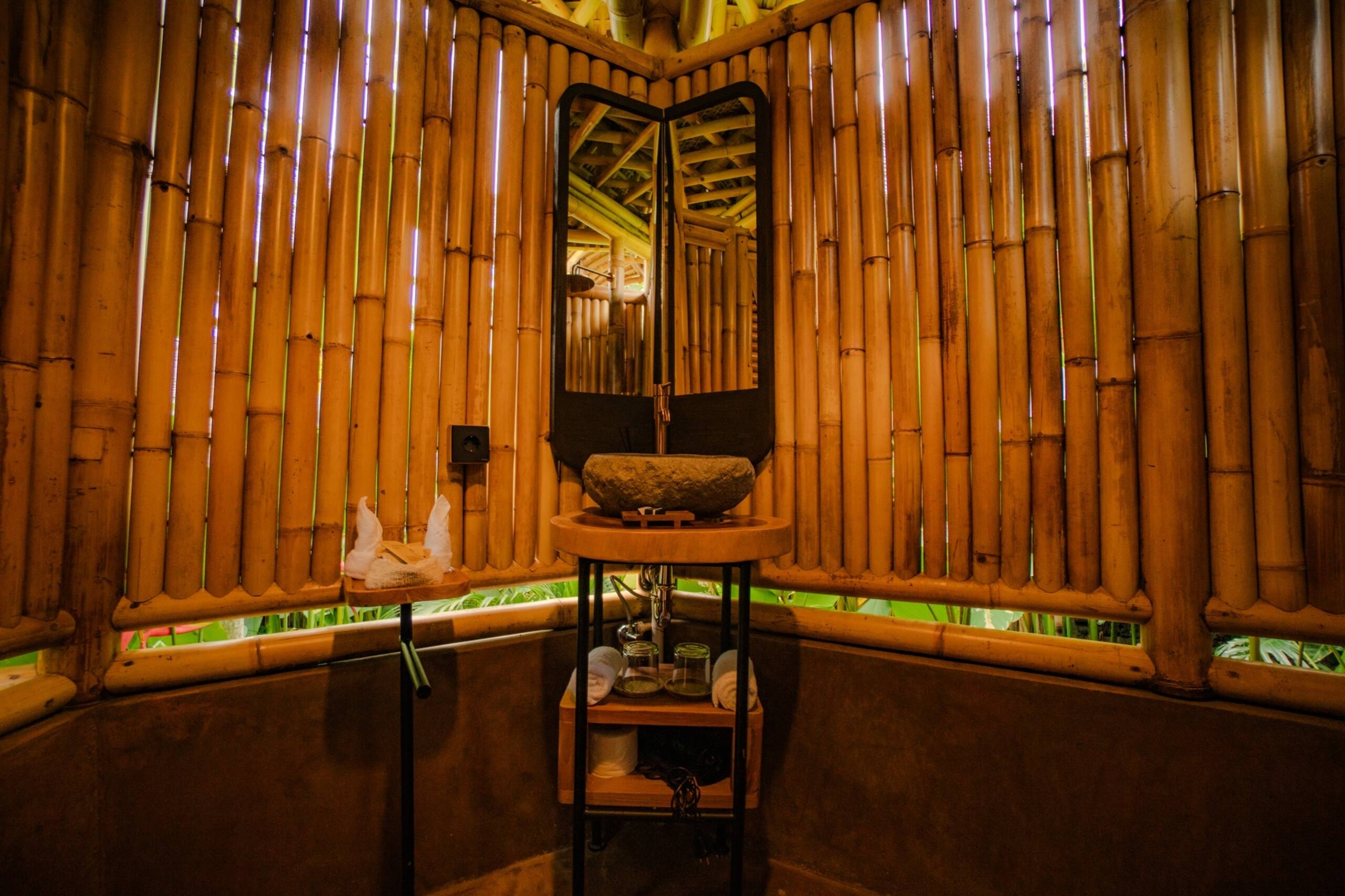 Atamendra-Nature Bamboo Villa in Sidemen 13