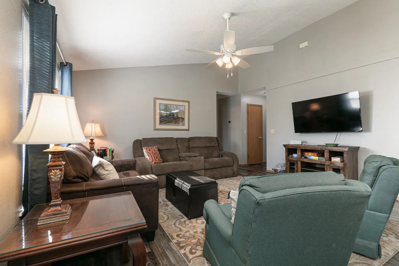 Prime Location Cottage Home- King Suite 9