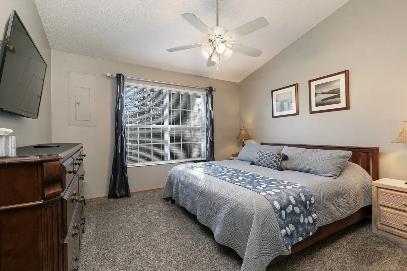 Prime Location Cottage Home- King Suite 7