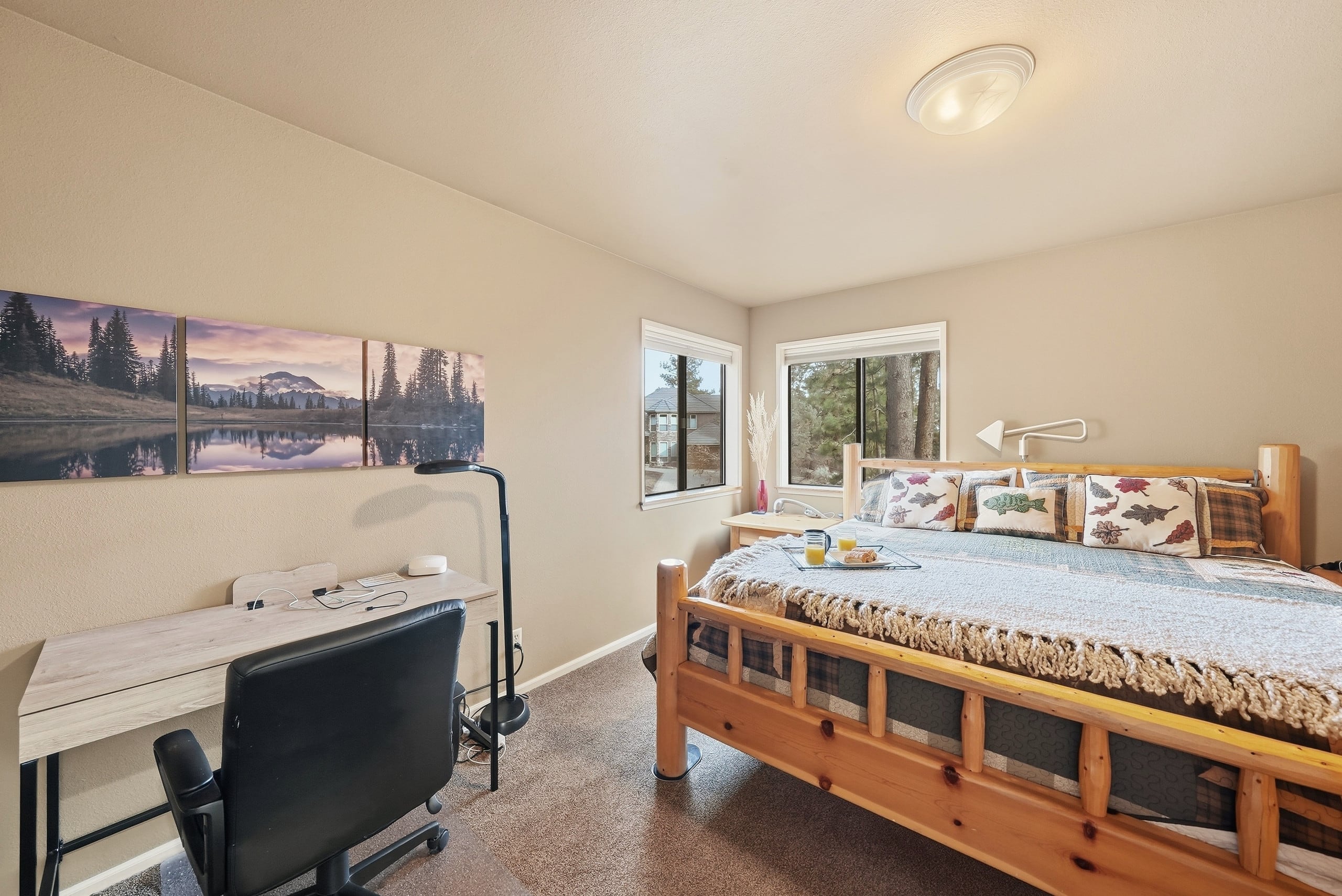 Executive Lodge w/ Hot Tub & Views, Bend 36