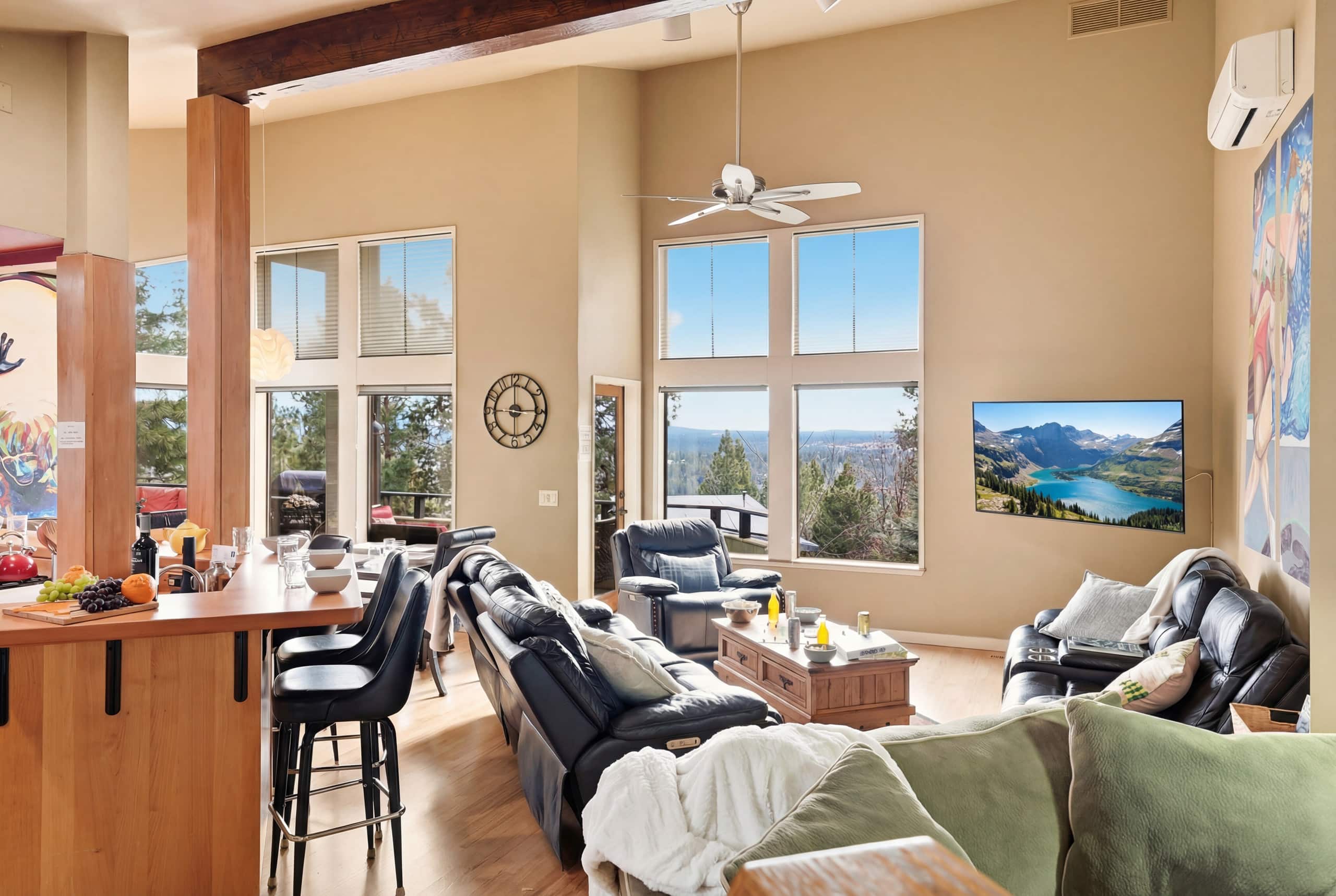 Executive Lodge w/ Hot Tub & Views, Bend 15