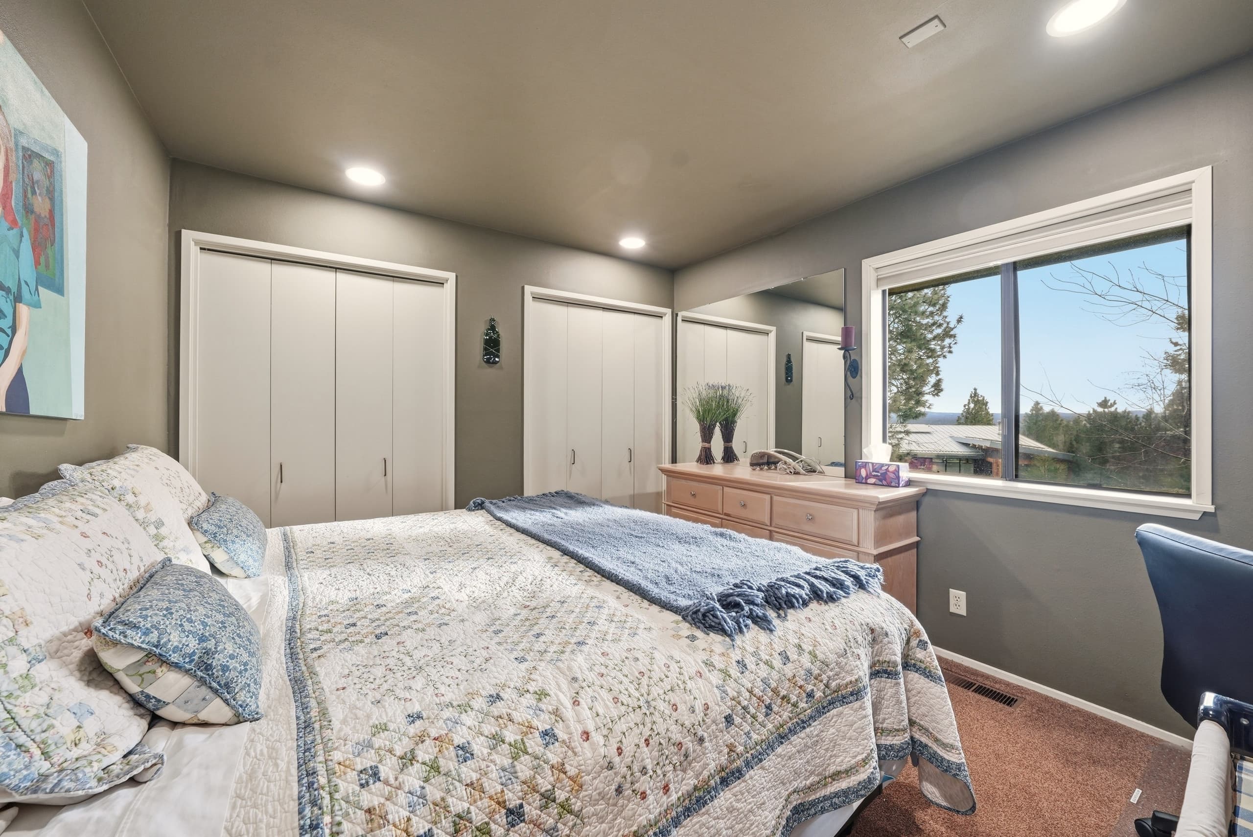 Executive Lodge w/ Hot Tub & Views, Bend 39