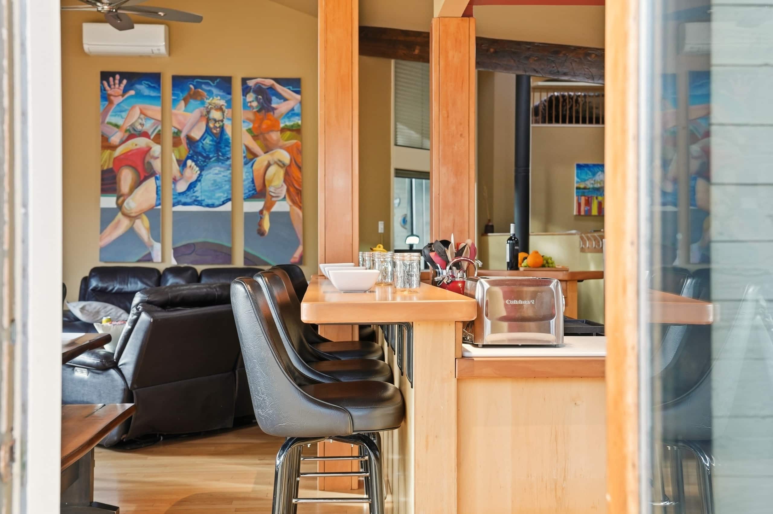 Executive Lodge w/ Hot Tub & Views, Bend 32