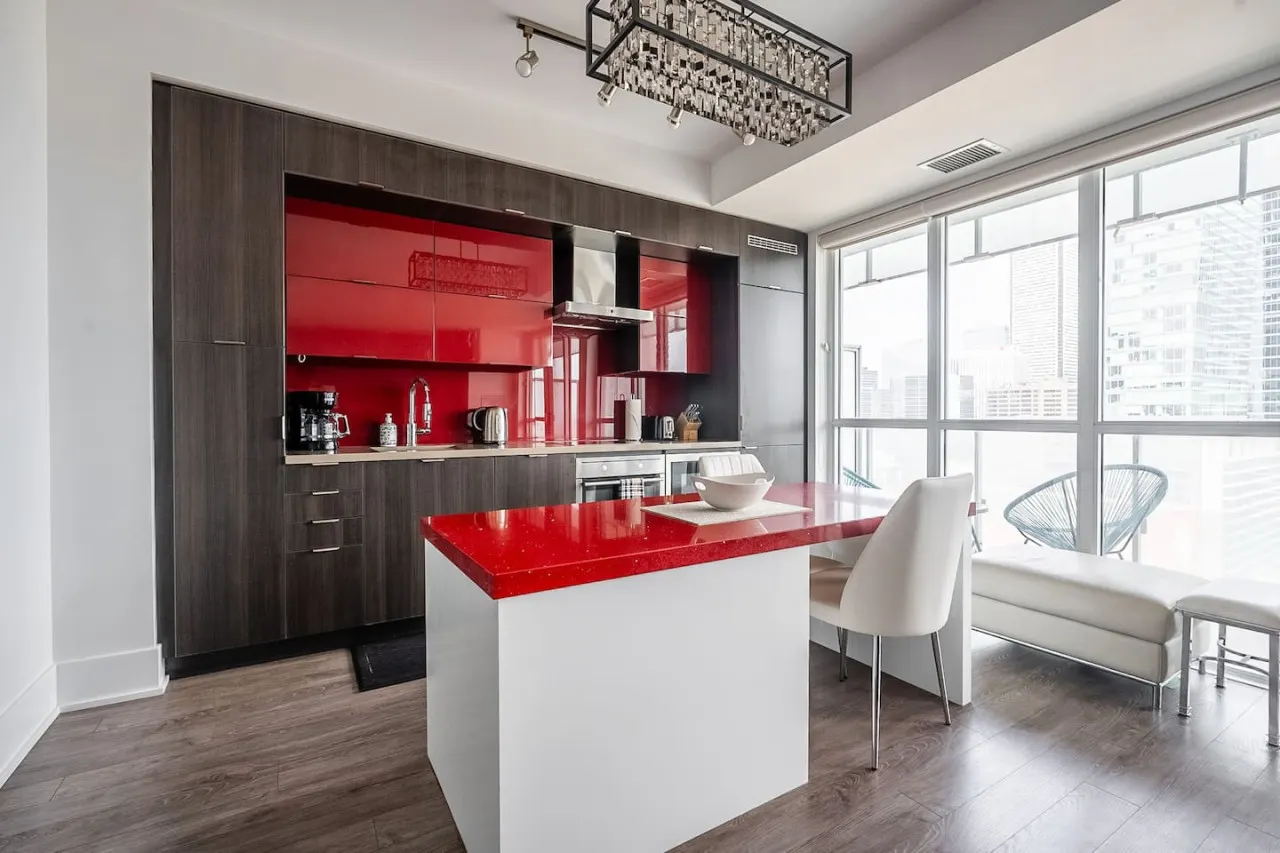 Luxury 1BR Luxury Condo Sleeps 4 Free Parking 2