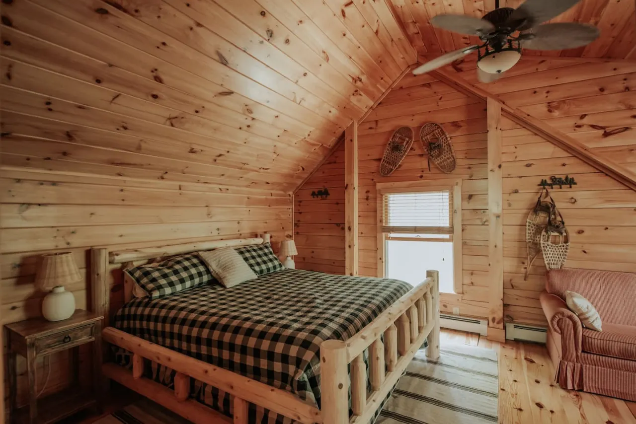 Woodsy Maine getaway, by Sunday River with New Hot Tub 10