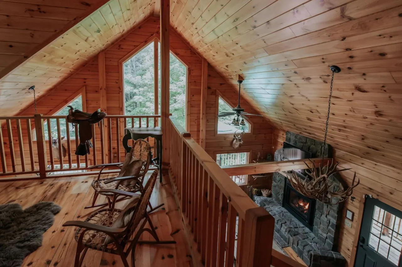Woodsy Maine getaway, by Sunday River with New Hot Tub 15