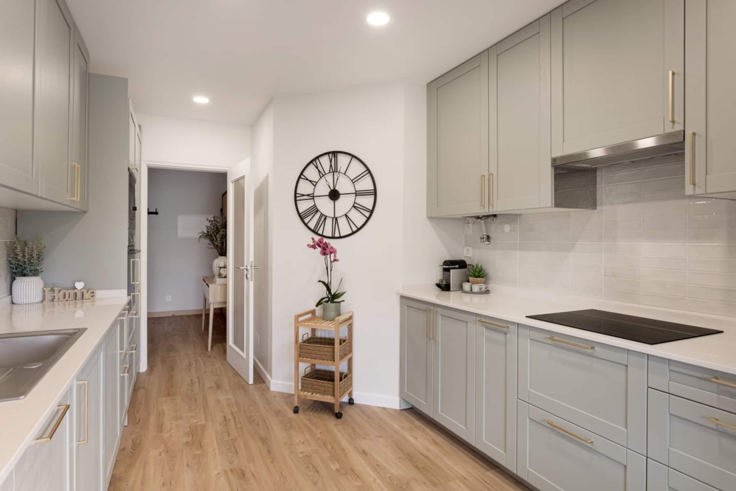 Carcavelos Terrace & Beach Apartment 16