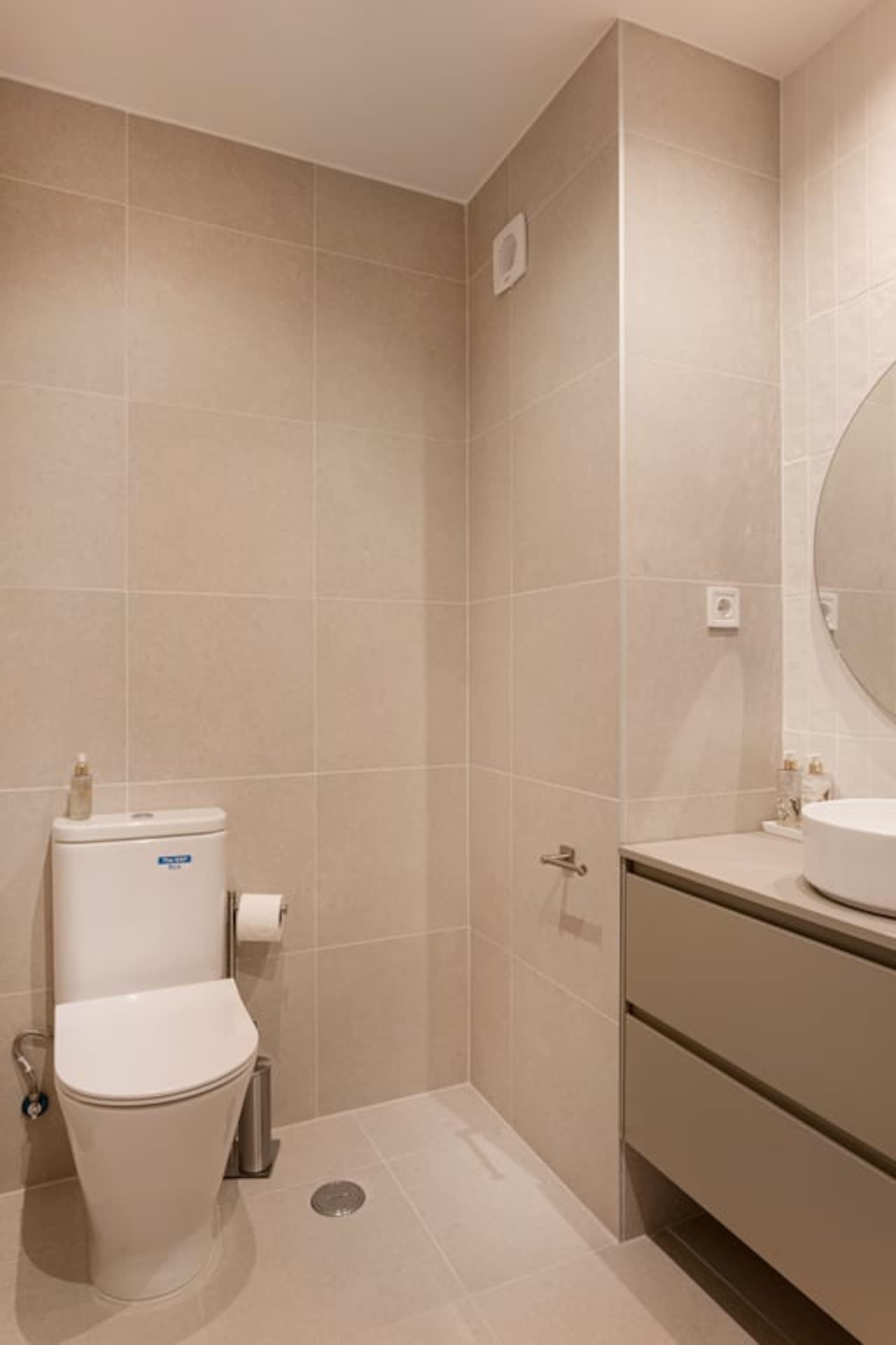 Carcavelos Terrace & Beach Apartment 40