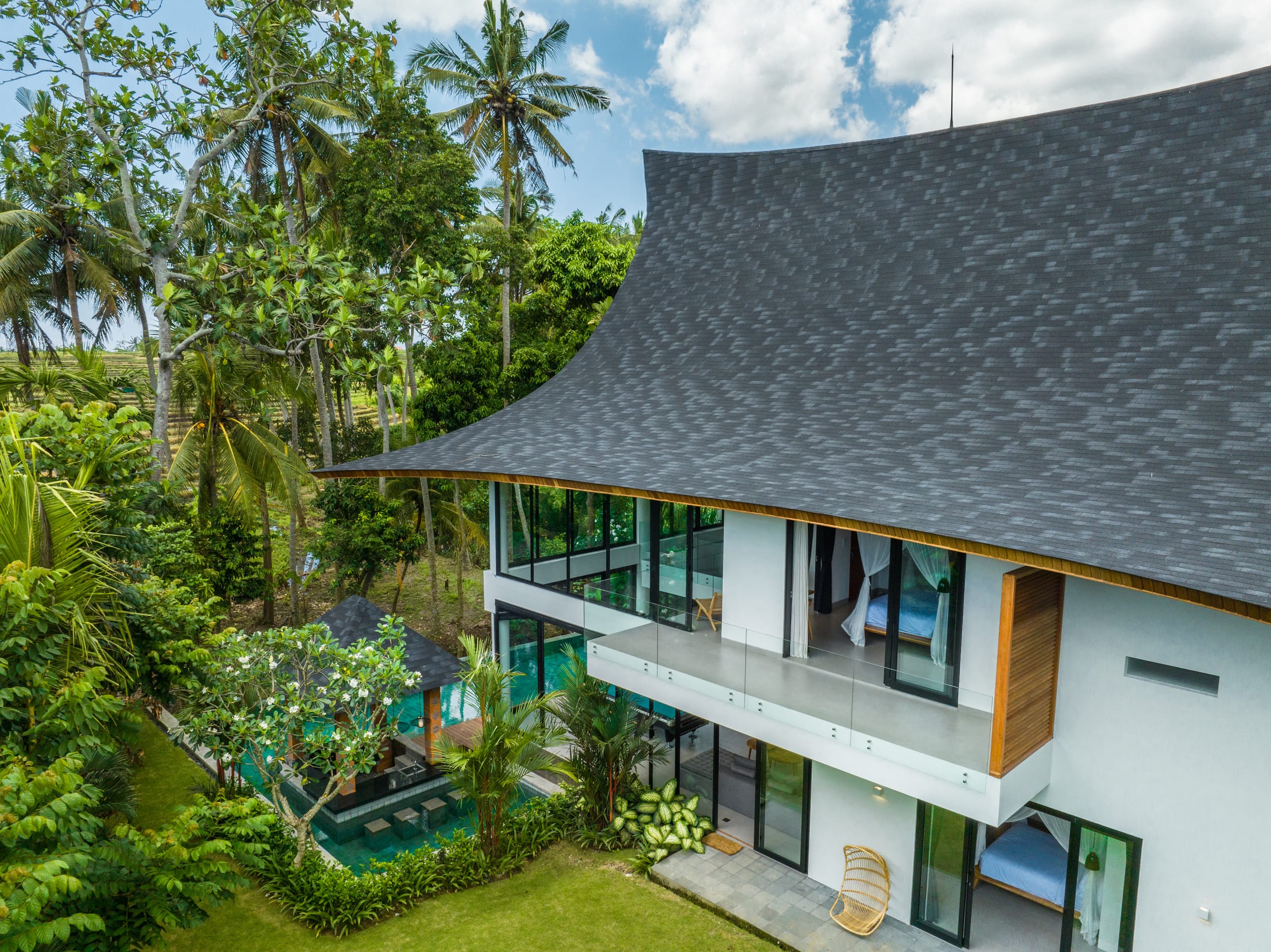 Villa Satiya: Superb tropical 4BR Pererenan villa