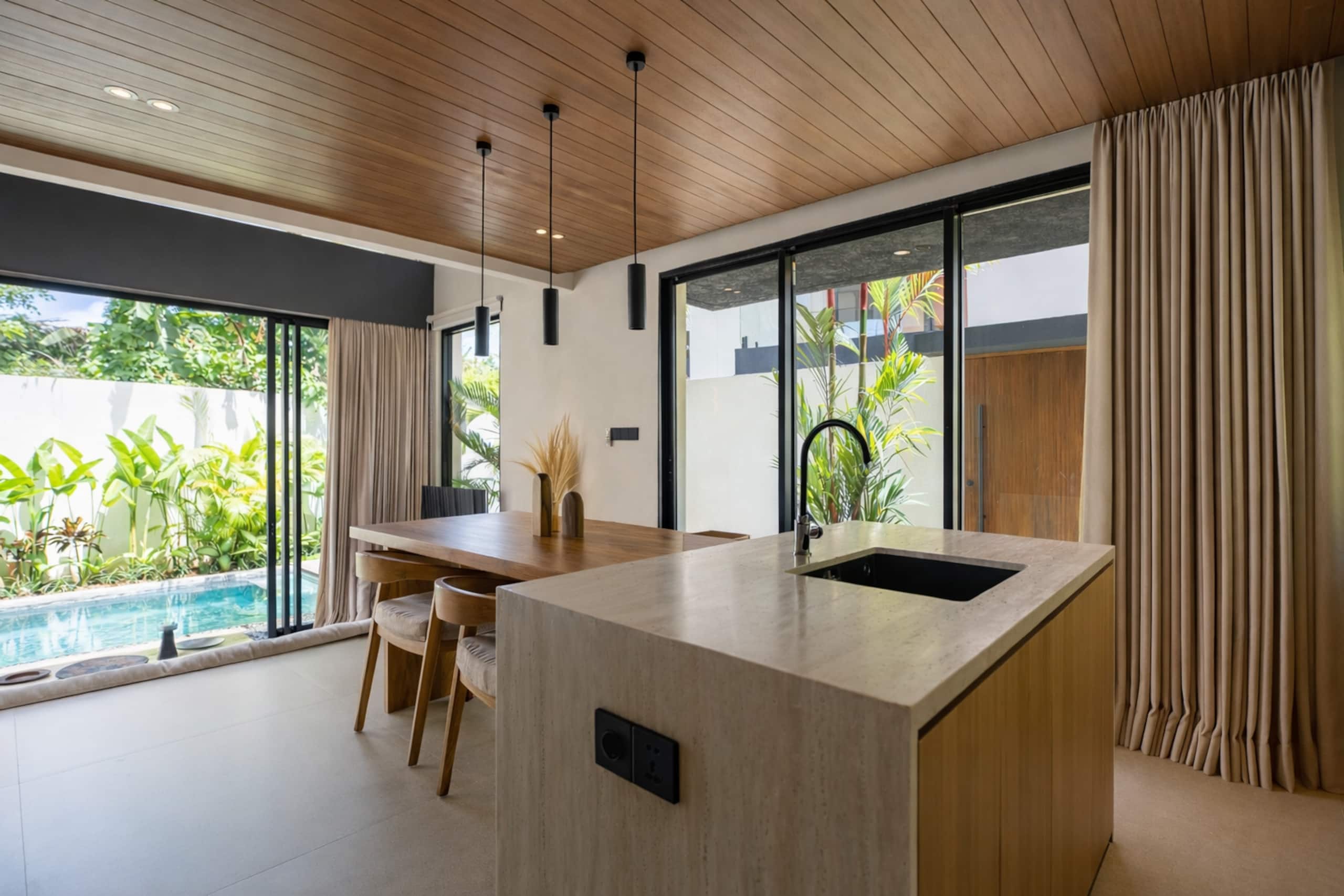 Modern One Bedroom Villa — photo 4