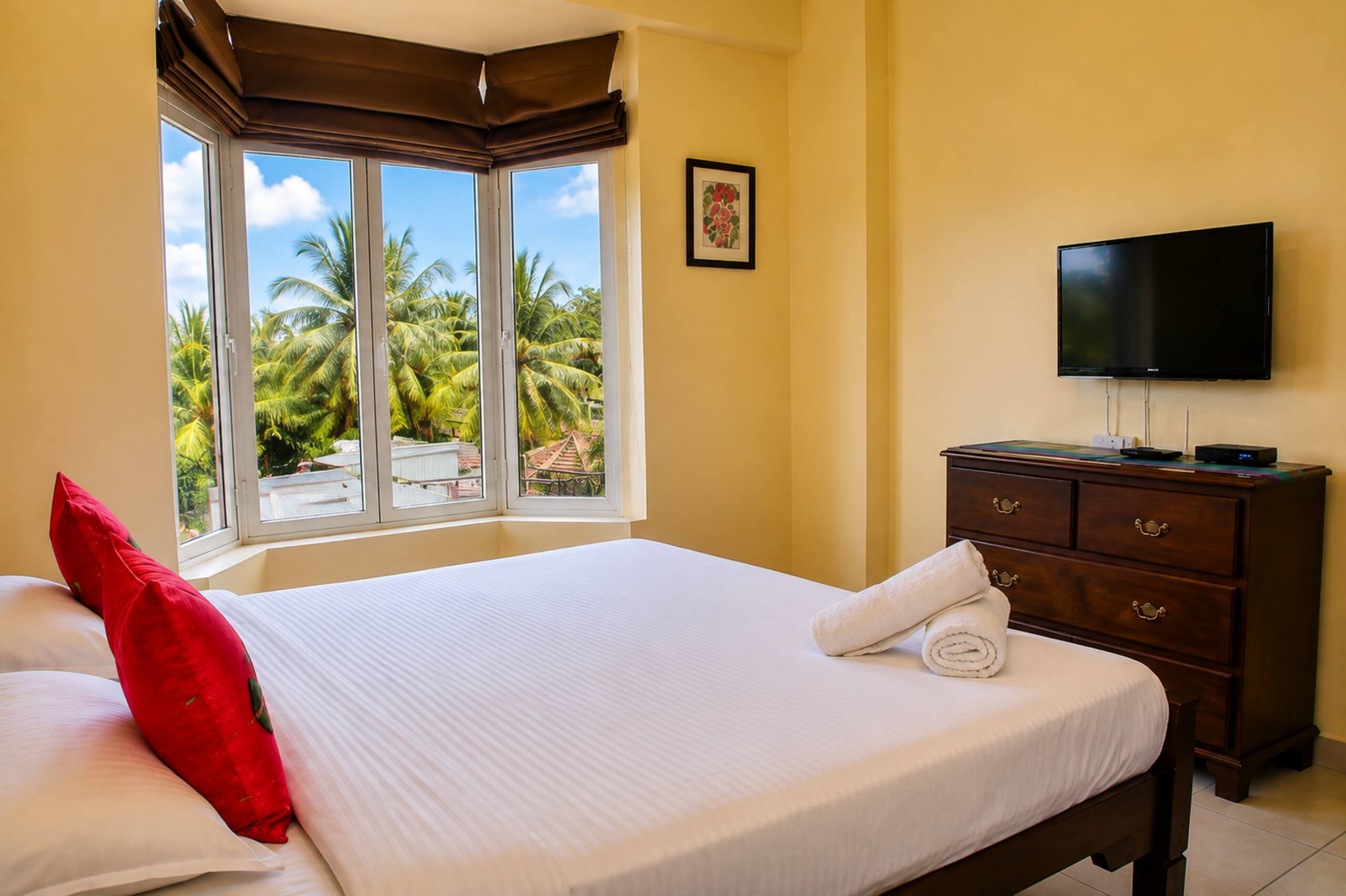 2BR Penthouse • Pool • Candolim 16