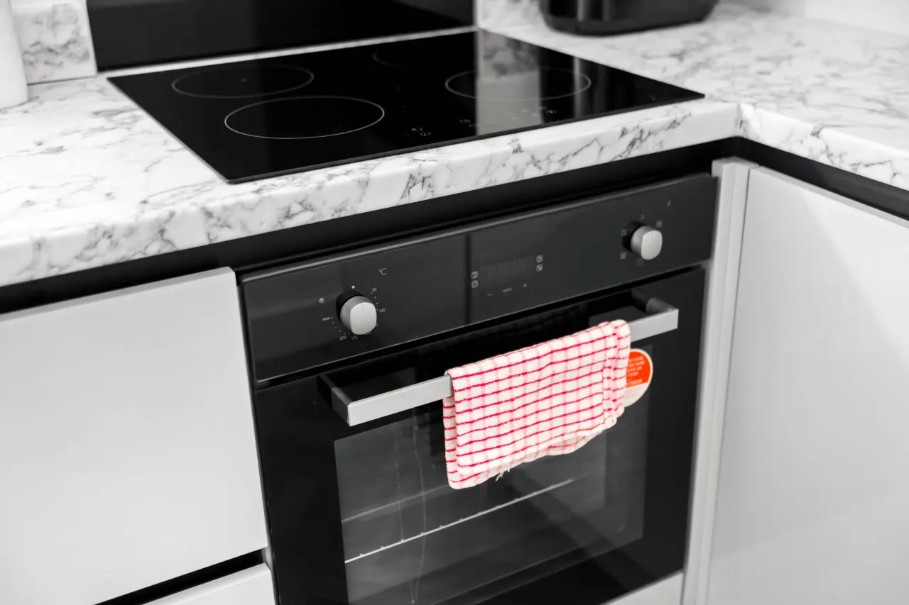 Stylish Apartment - Netflix - On Street Parking 17