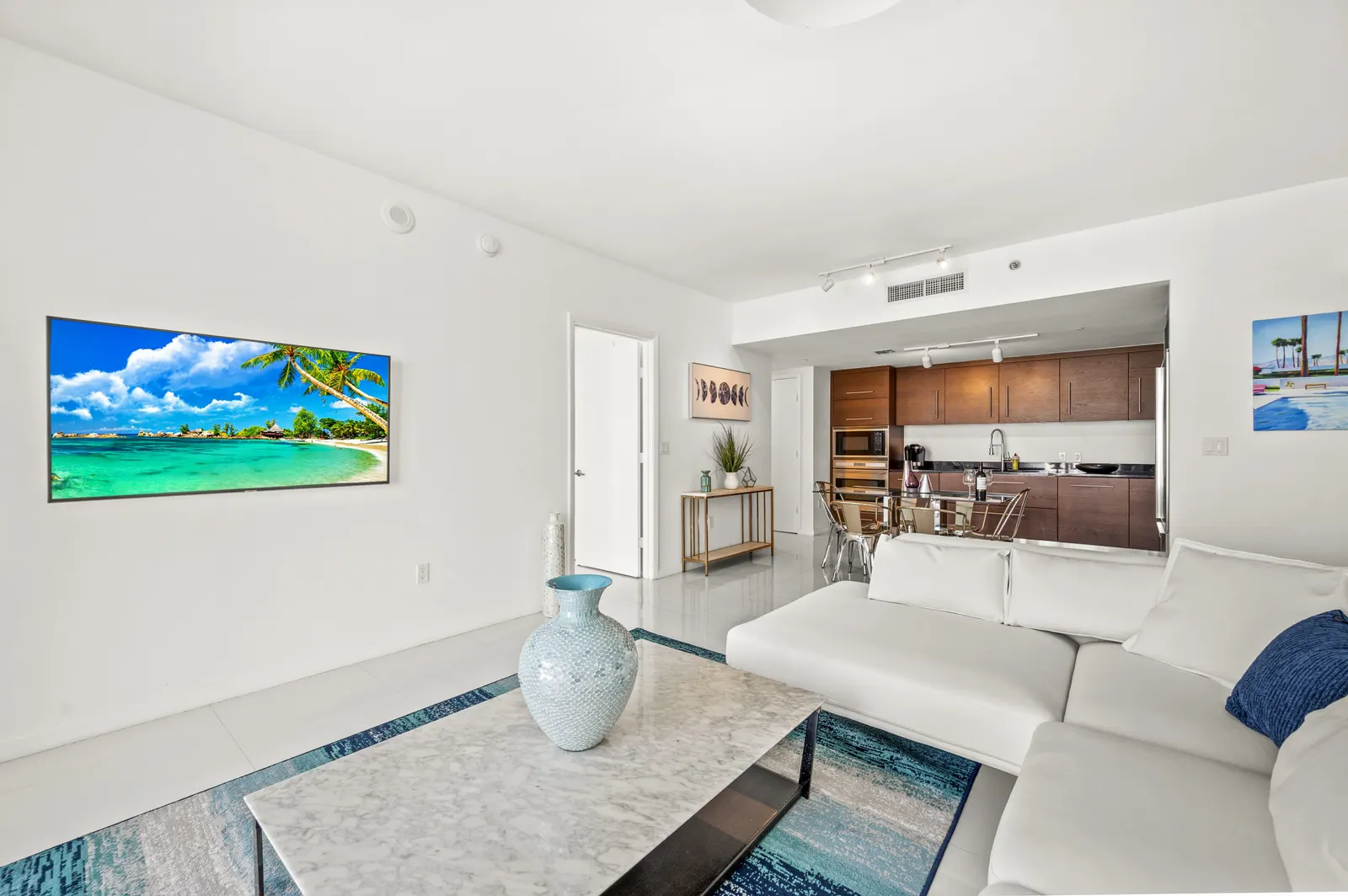 ★★ Magnificent Unit with Priceless Views W Icon ★★ — photo 2