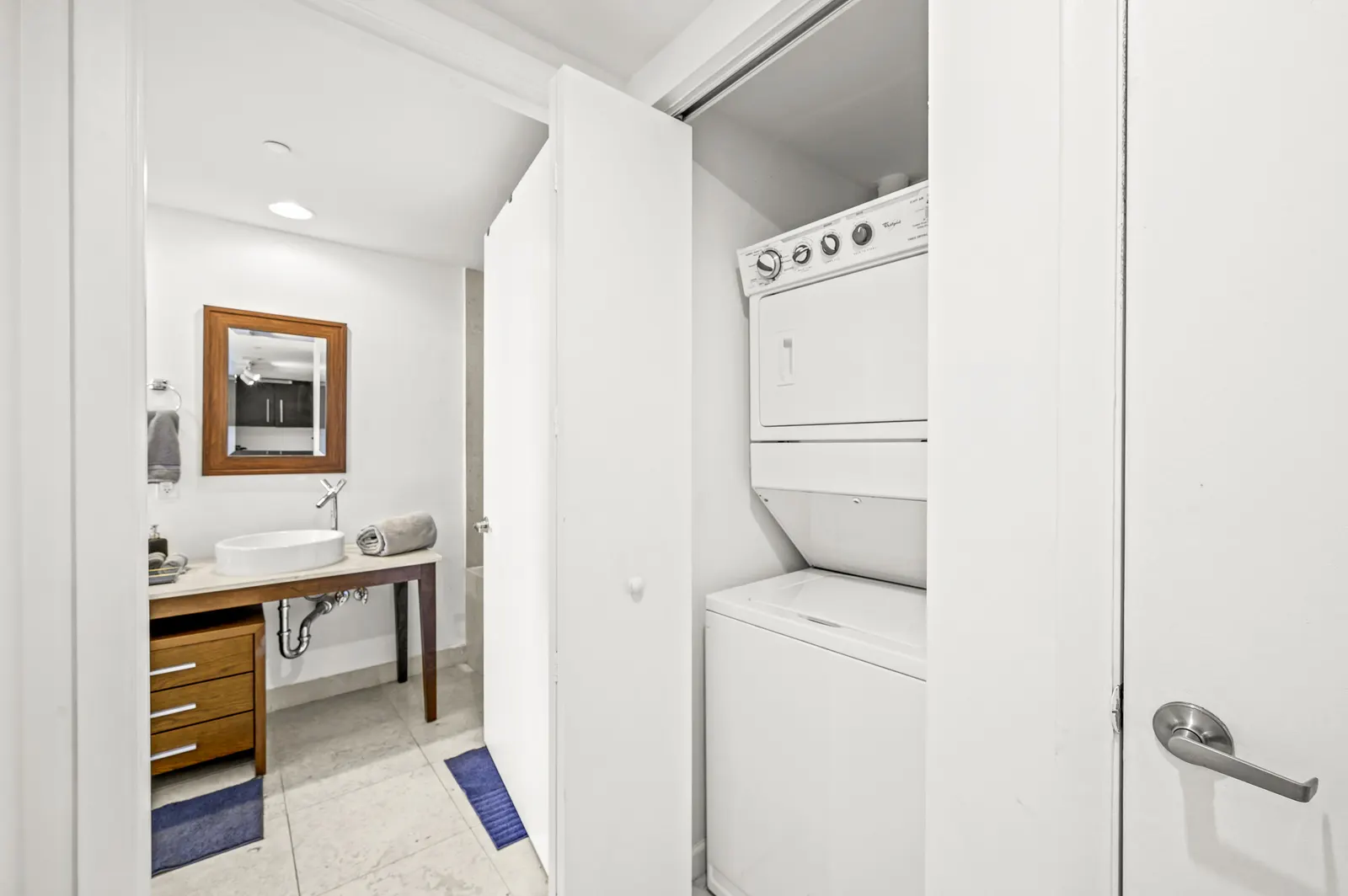 ★★ Magnificent Unit with Priceless Views W Icon ★★ 12