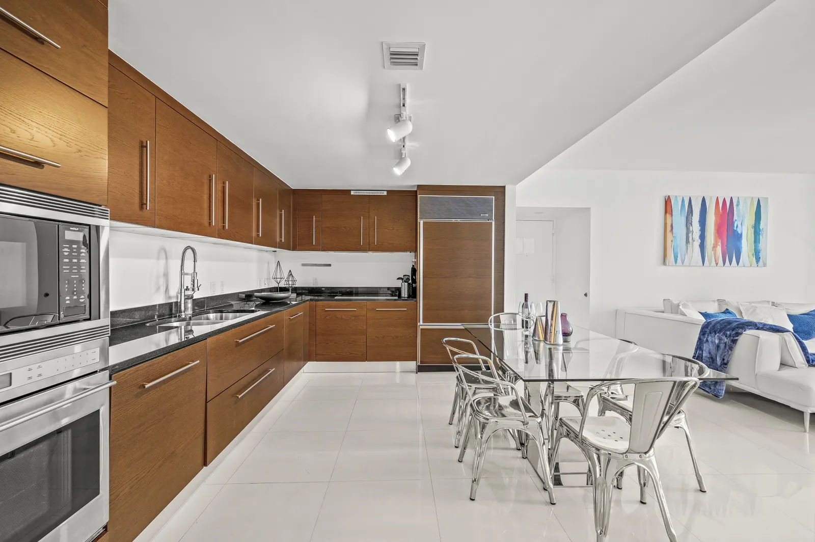 ★★ Magnificent Unit with Priceless Views W Icon ★★ 13