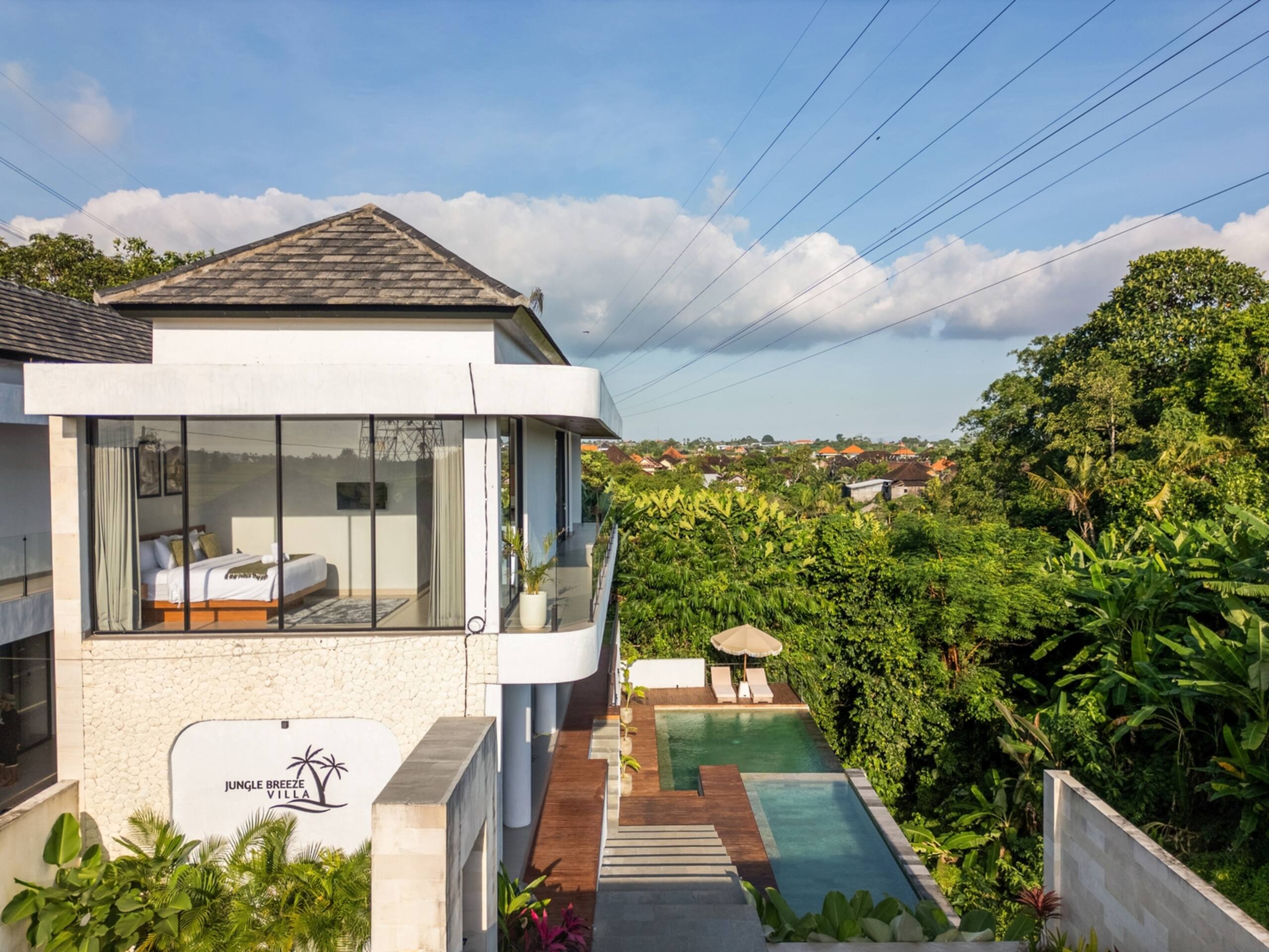 Jungle Breeze - 3BR Villa with Two Pools, Tabanan 7
