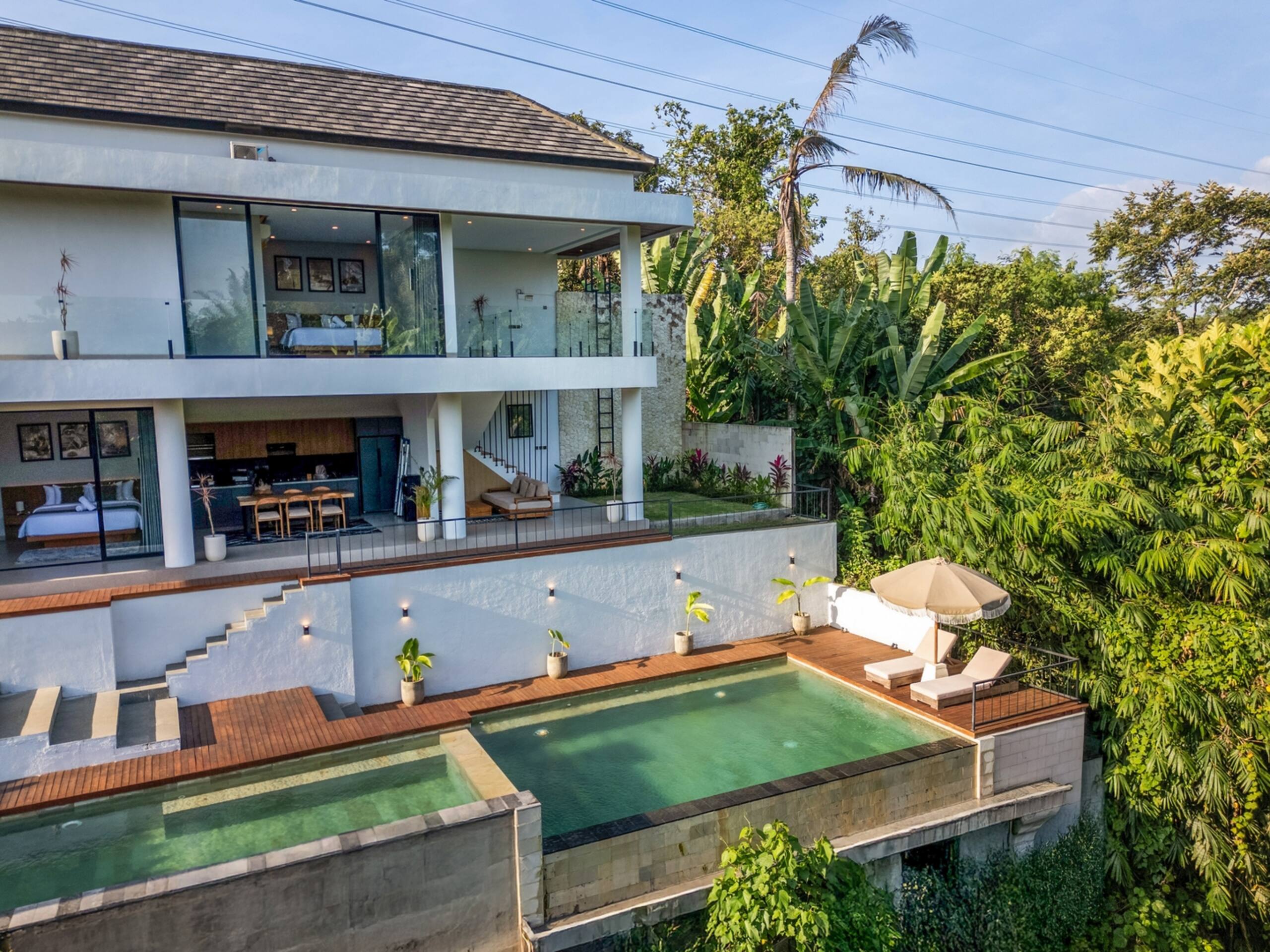 Jungle Breeze - 3BR Villa with Two Pools, Tabanan — photo 5