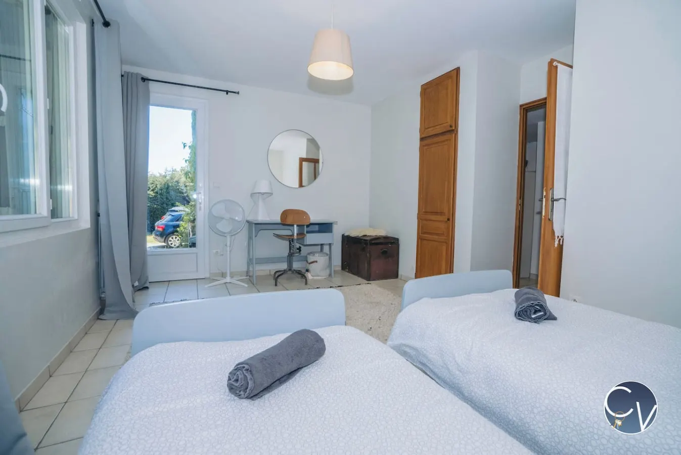 Charmant Mas Provençal avec piscine 15