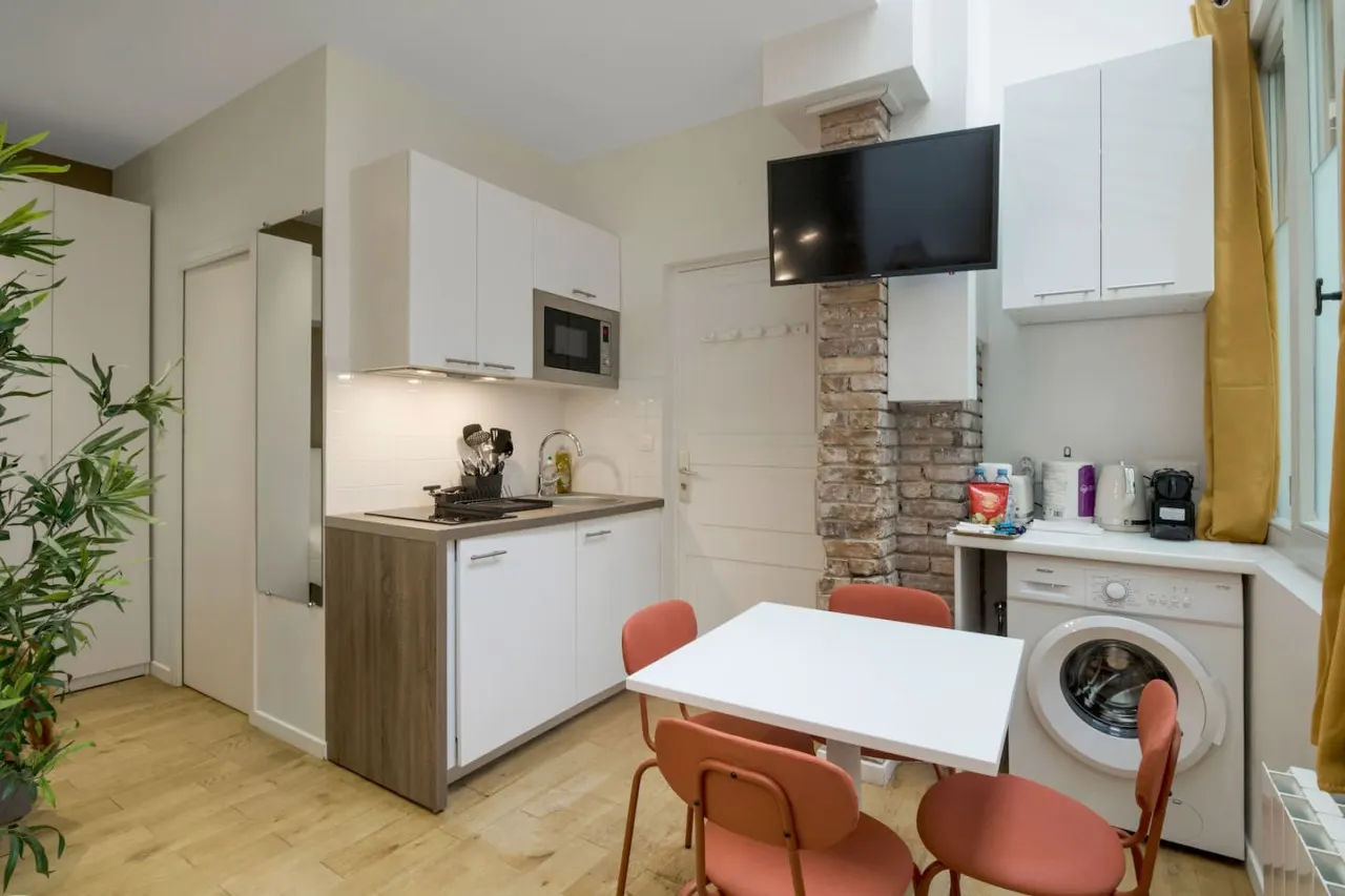 Typical Parisian Studio in Le Marais#4 pers 14