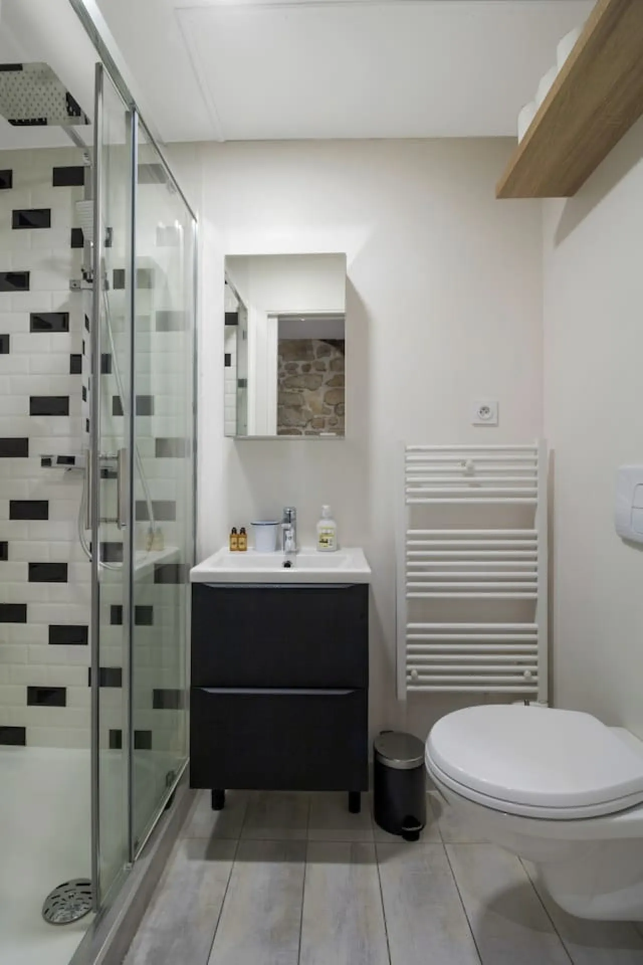 Typical Parisian Studio in Le Marais#4 pers 7