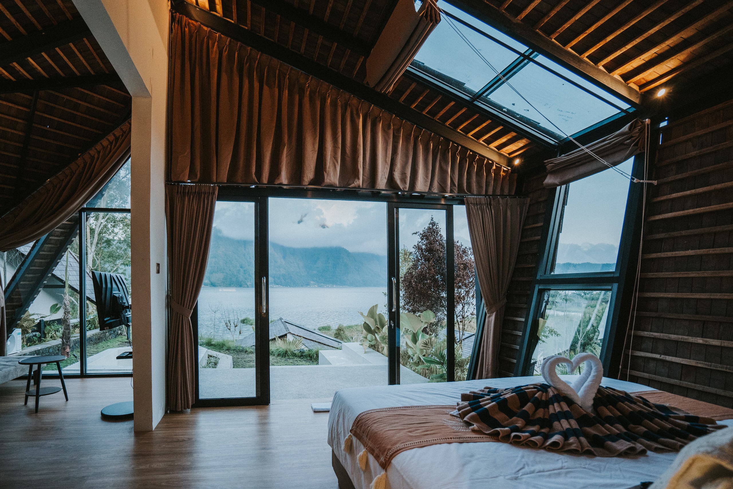 Skylake Suite - Panoramic Hot Spring & Lake View 25