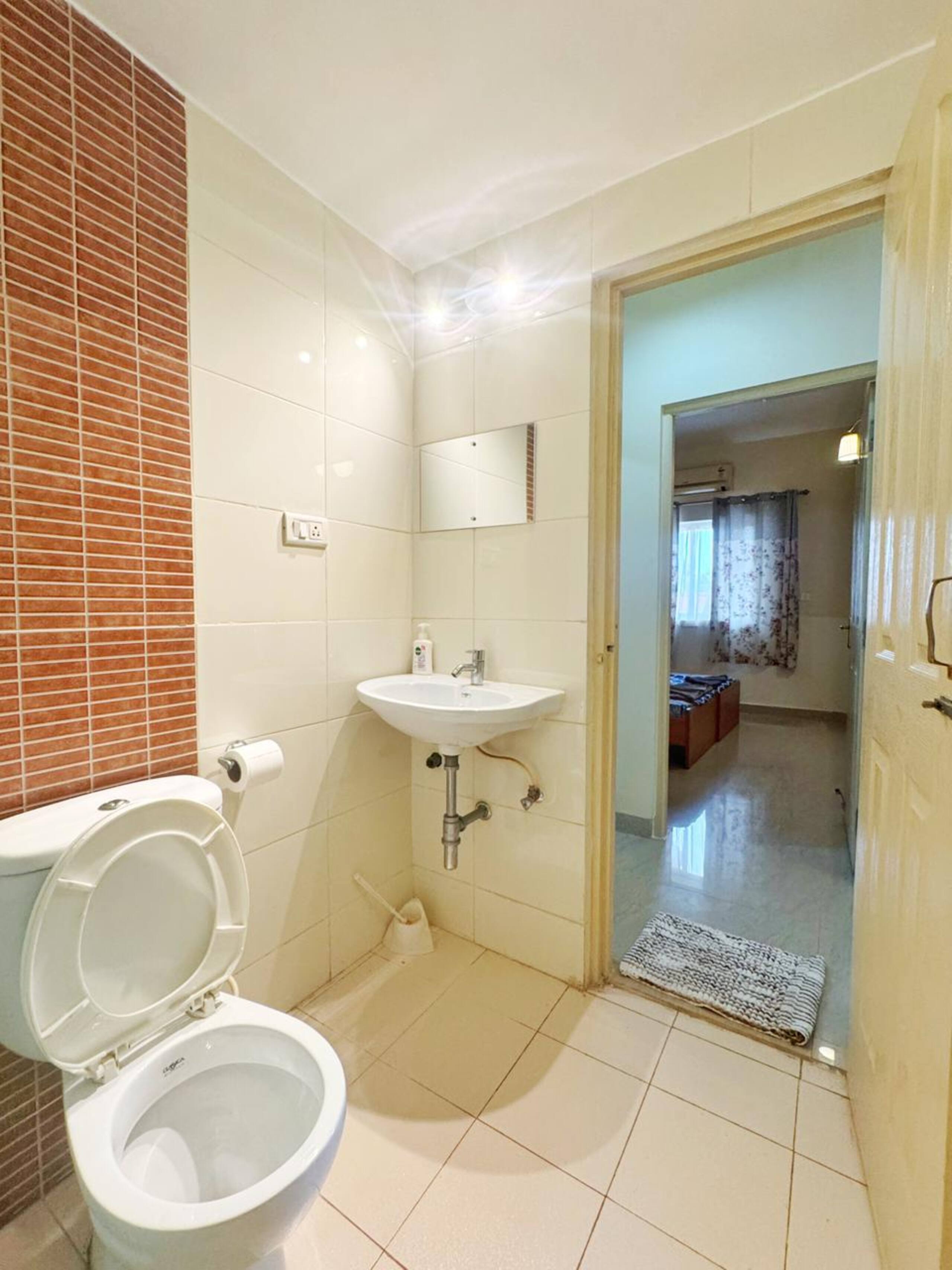 Coastal Haven Luxury 2BHK ~ 2 Mins from Beach 19