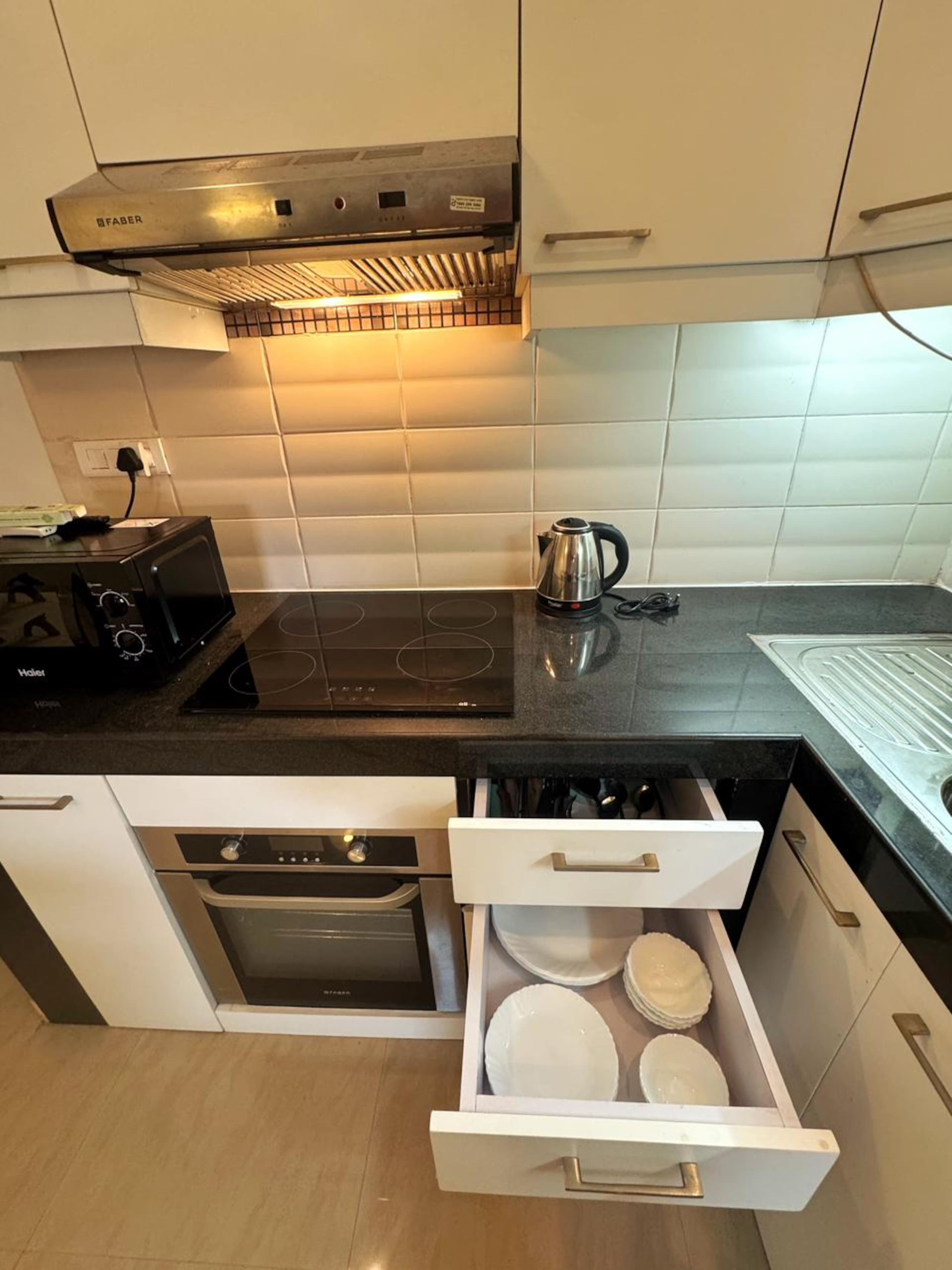 Coastal Haven Luxury 2BHK ~ 2 Mins from Beach 11