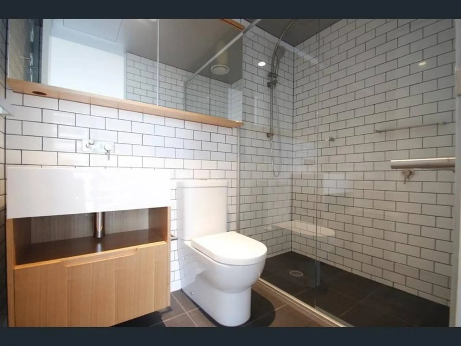 ReadySet Apartments on Lighthouse - 3 Bedroom Apartment L1 — photo 5