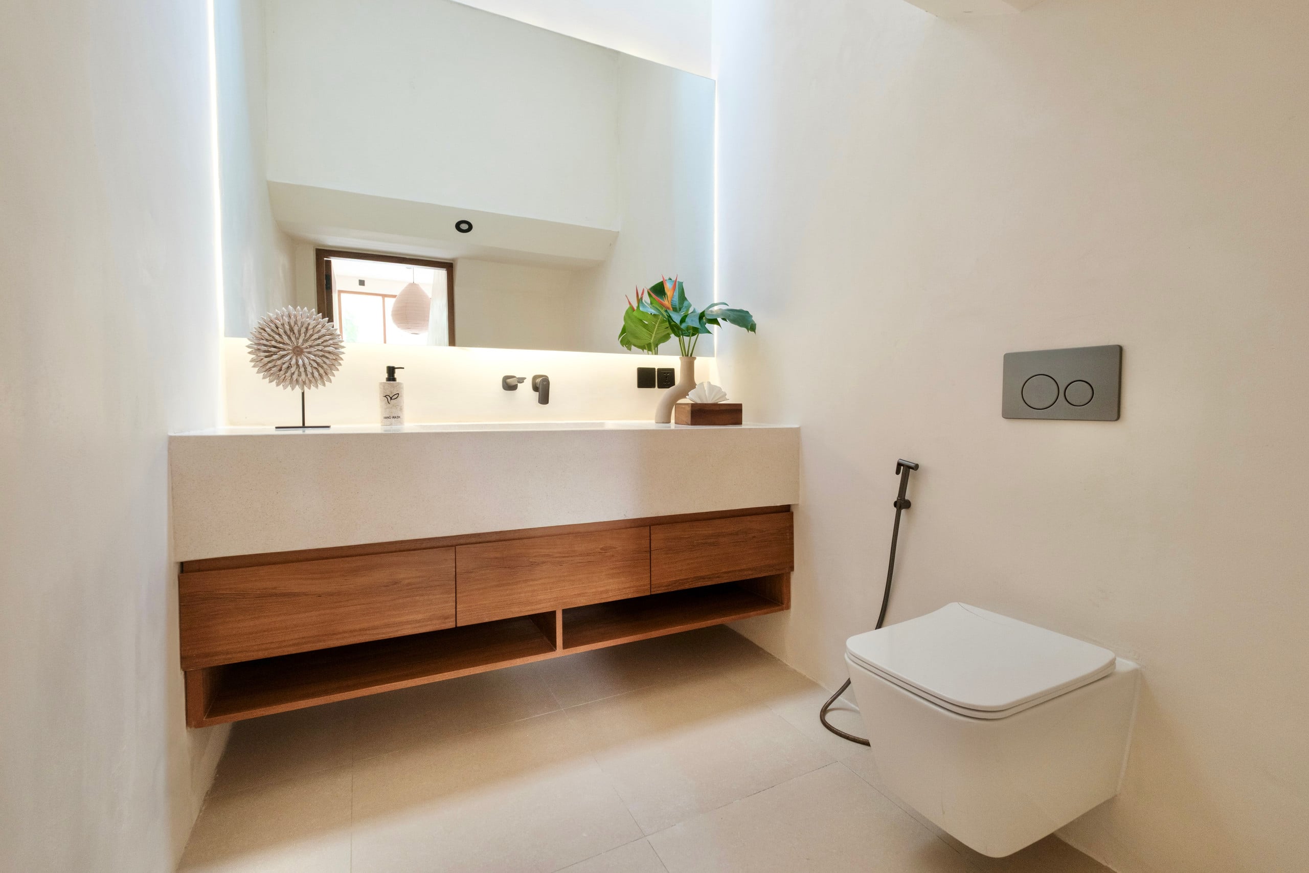 Manu Gede 5 Bedroom 17