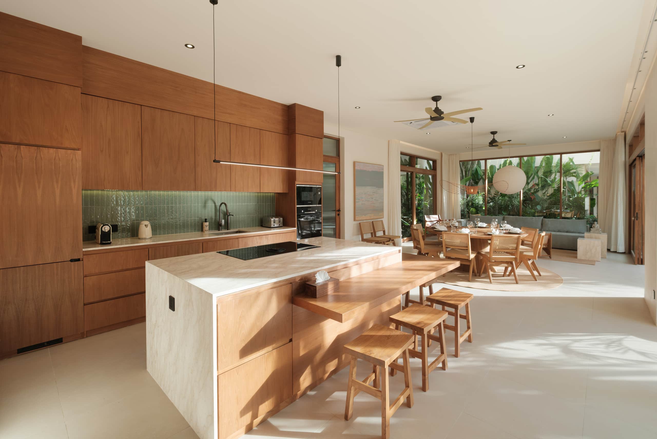 Manu Gede 5 Bedroom — photo 2