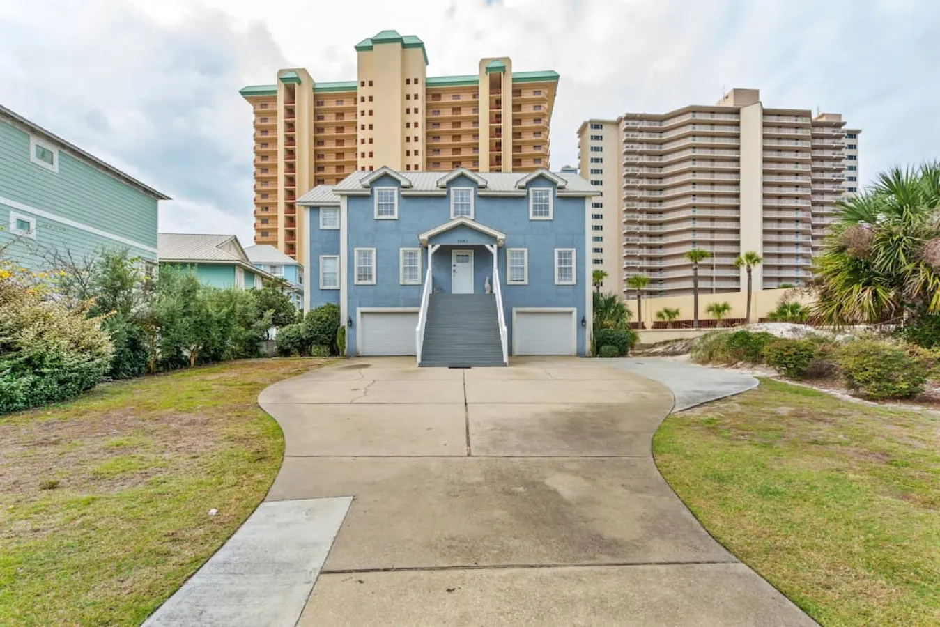 Sand Castle 3-Story Beach House w/ Pool & Games 13