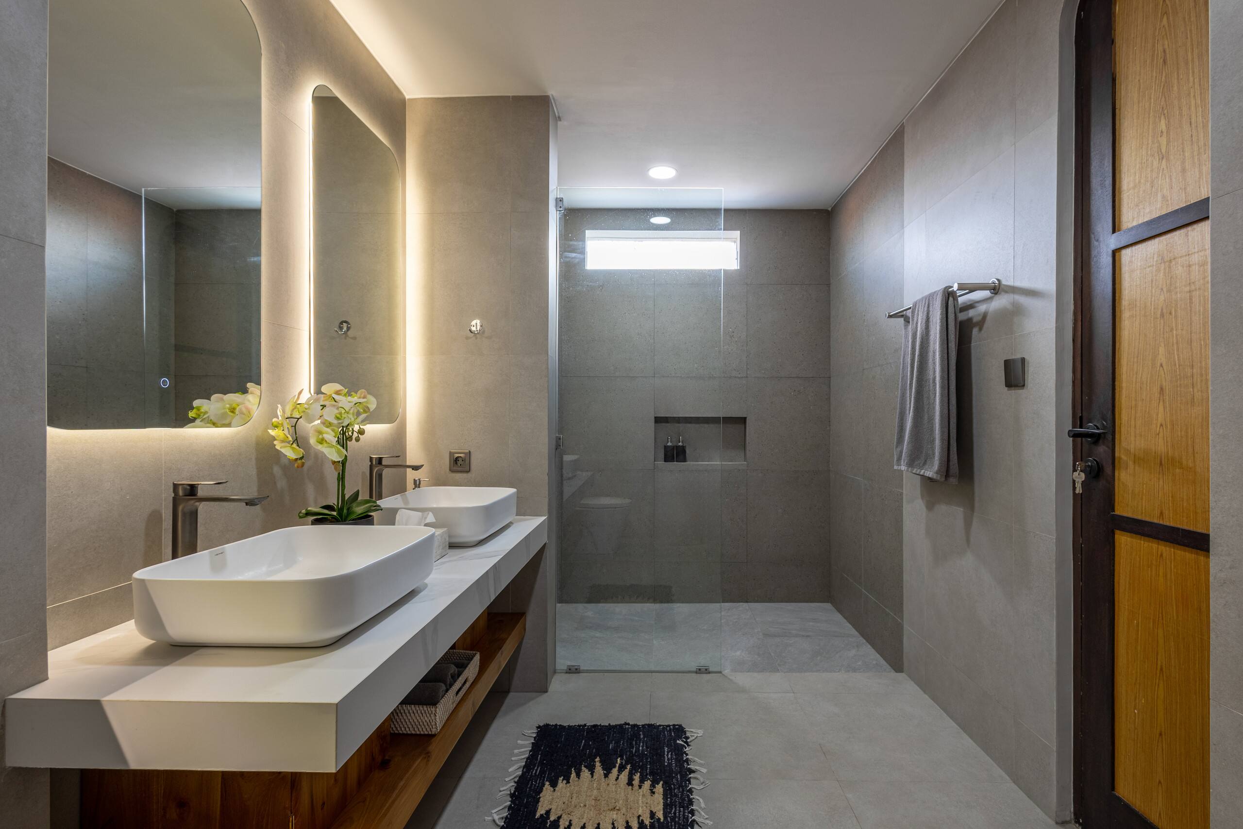 Sunset Sari 4BR Villa In Legian 400m To The Beach 31